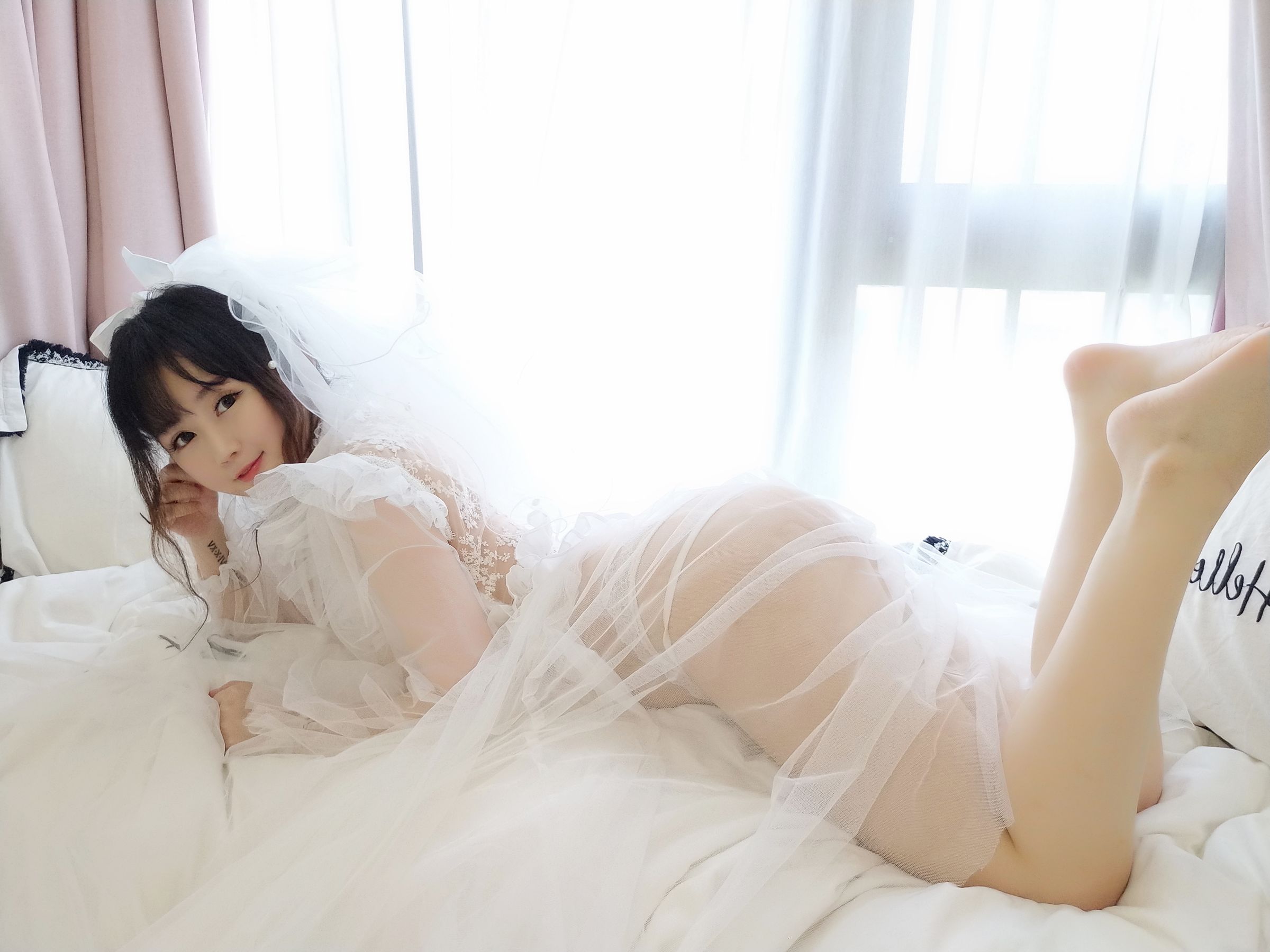 [Cosplay写真] 蜜桃少女是依酱呀 – 花嫁 Cosplay-第39张