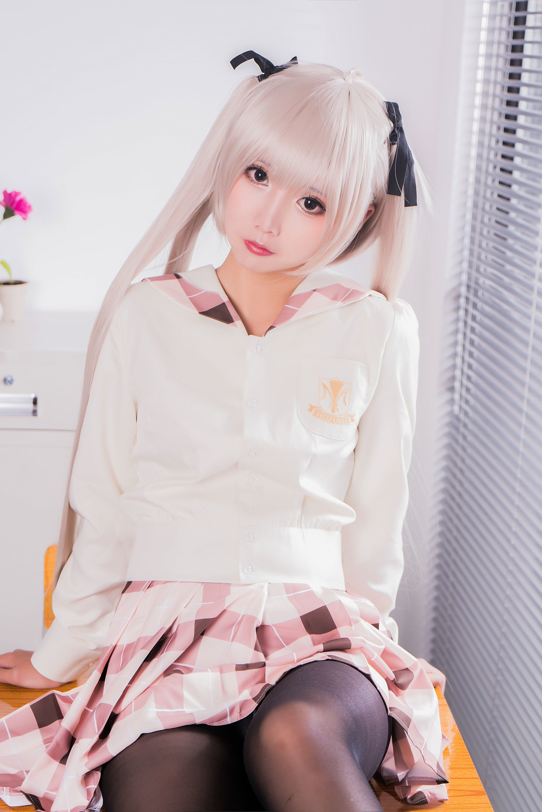 [萝莉COS] 面饼仙儿 – 黑丝穹妹 Cosplay-第2张