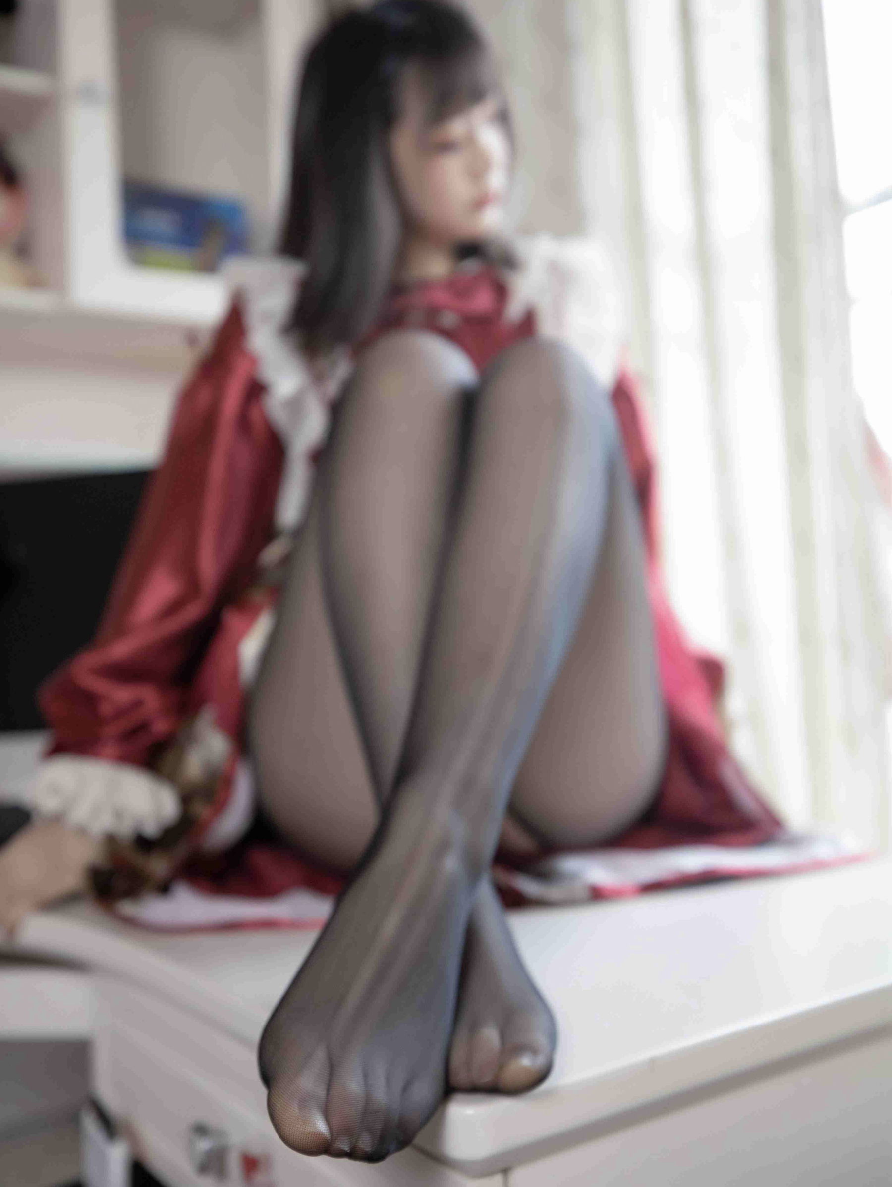 幻琪琪 – 红色Lolita 黑丝 Cosplay-第1张