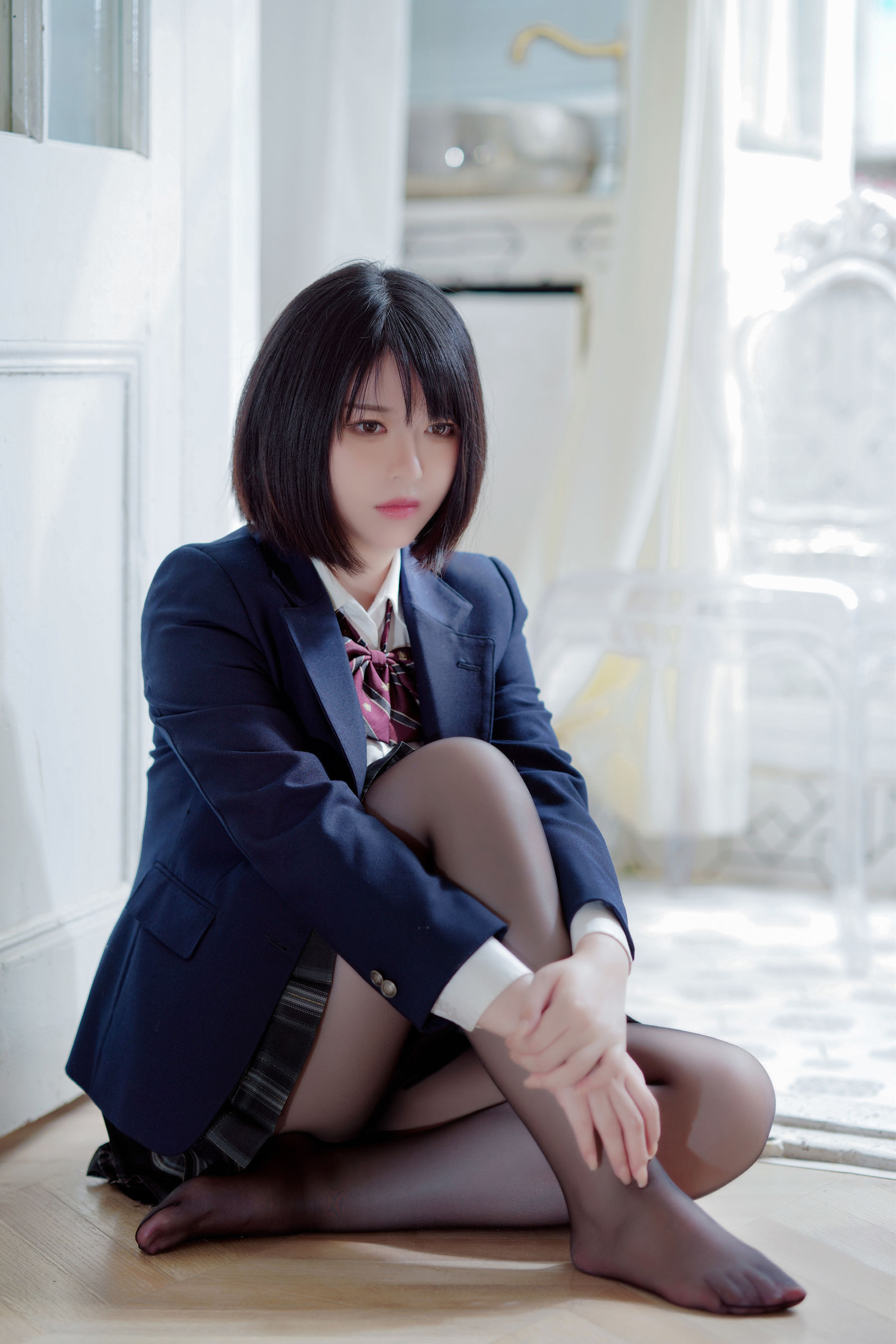 半半子 – 彼女の制服姿が好き Cosplay-第1张