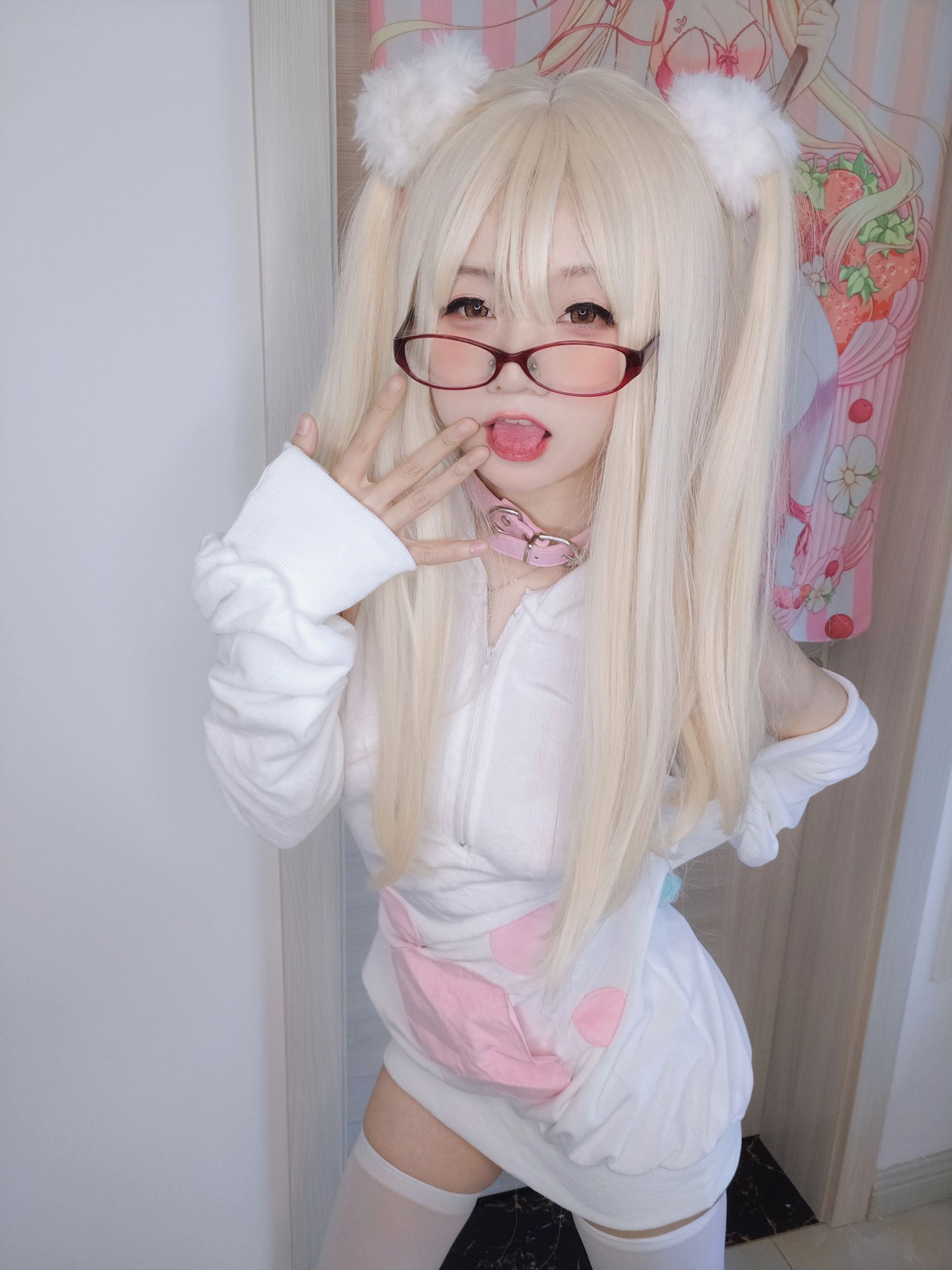 萌妹子Coser摇摇乐yoyo – 白いクリーム Cosplay-第24张