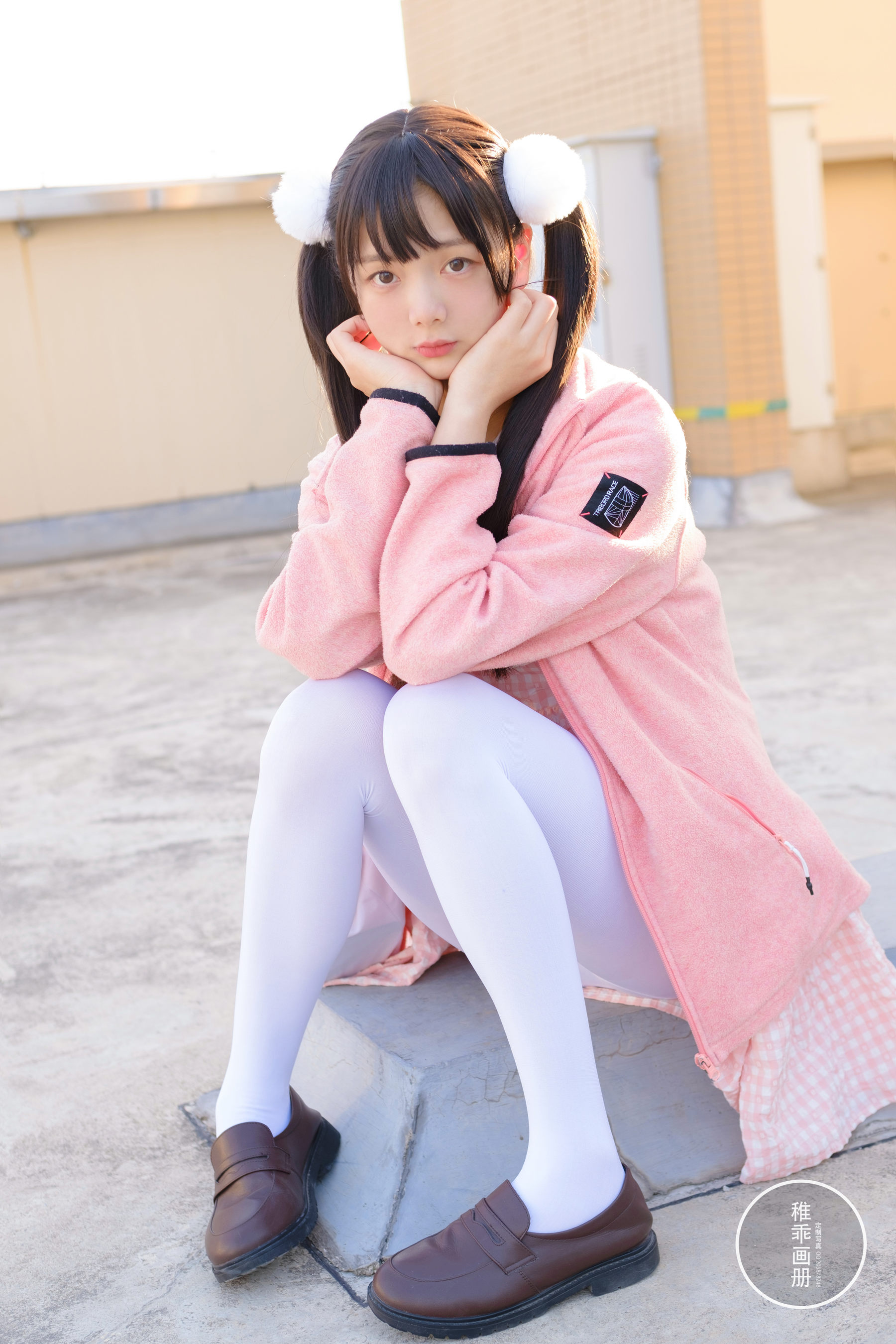 柴系小乖(稚乖画册) – 夜夜 天台粉裙 Cosplay-第2张