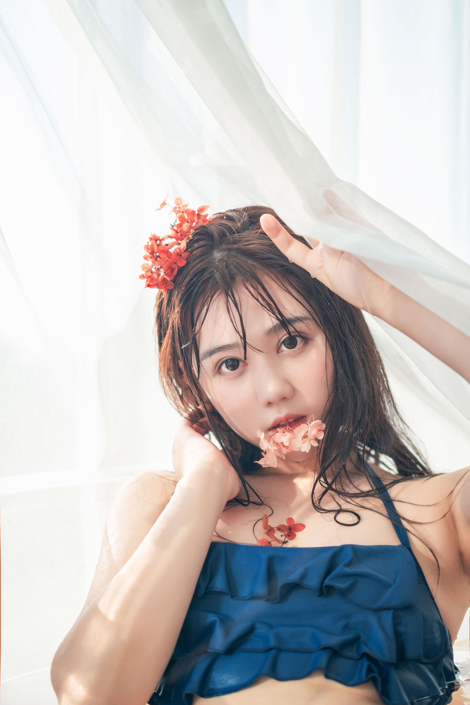 微博福利姬镜酱 私奔之泳衣 Cosplay-第3张