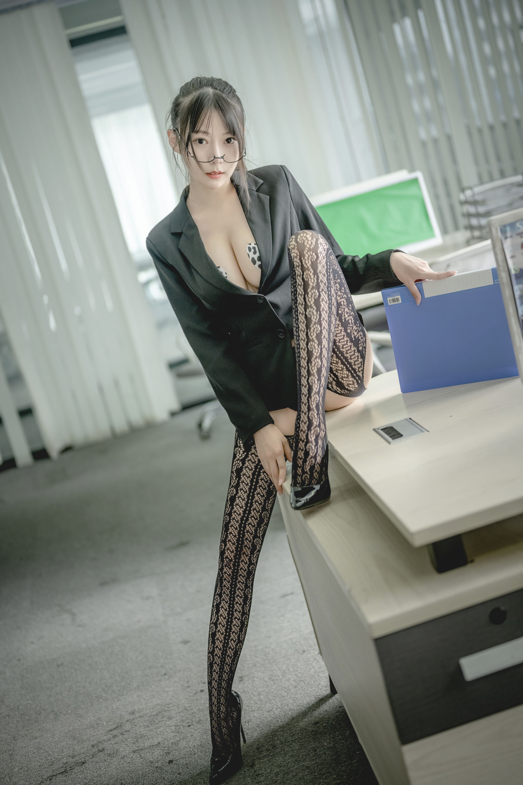 香草喵露露 – 黑色西装 Cosplay-第59张