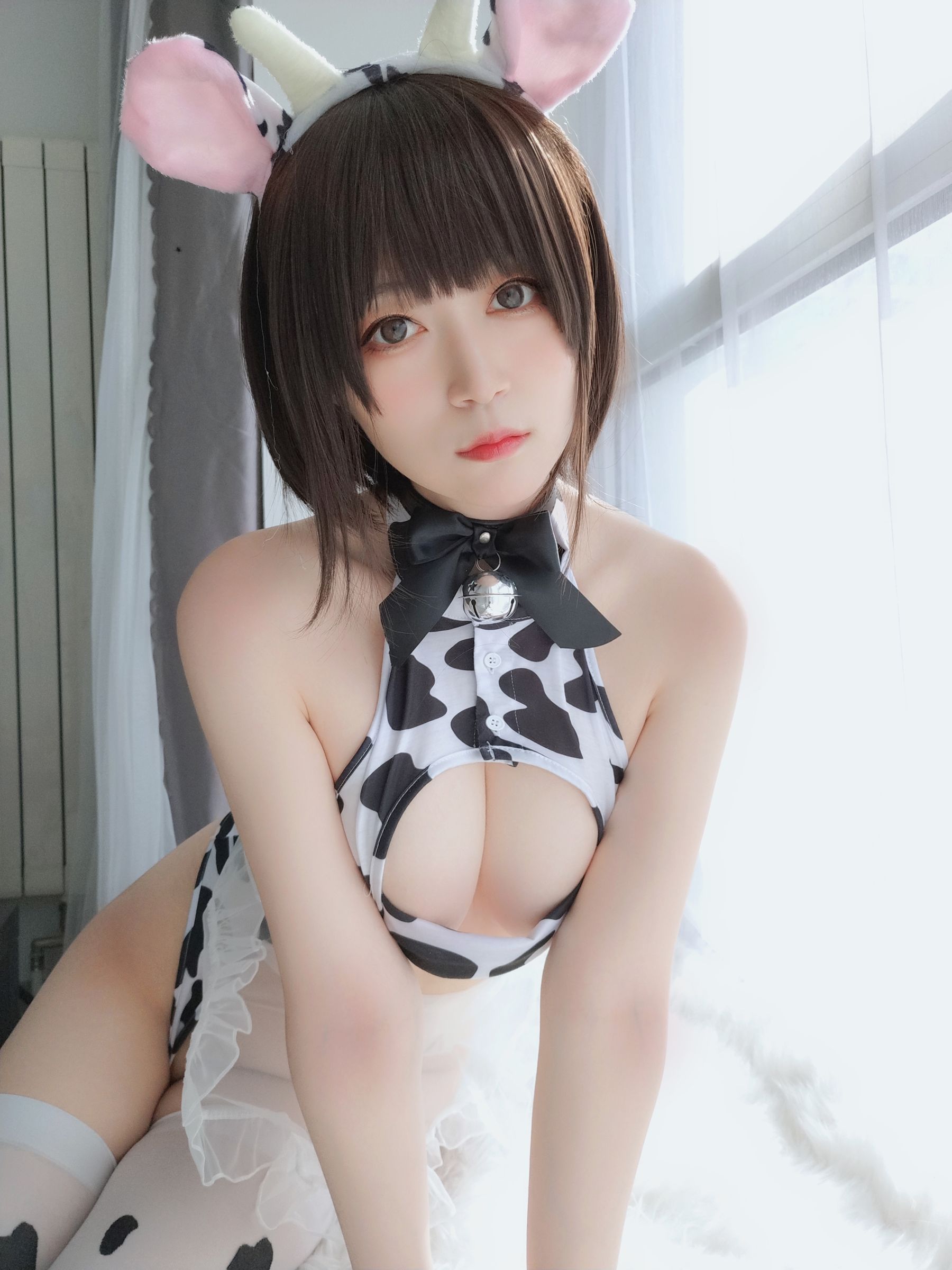Coser小姐姐白银 – 可爱奶牛 Cosplay-第2张