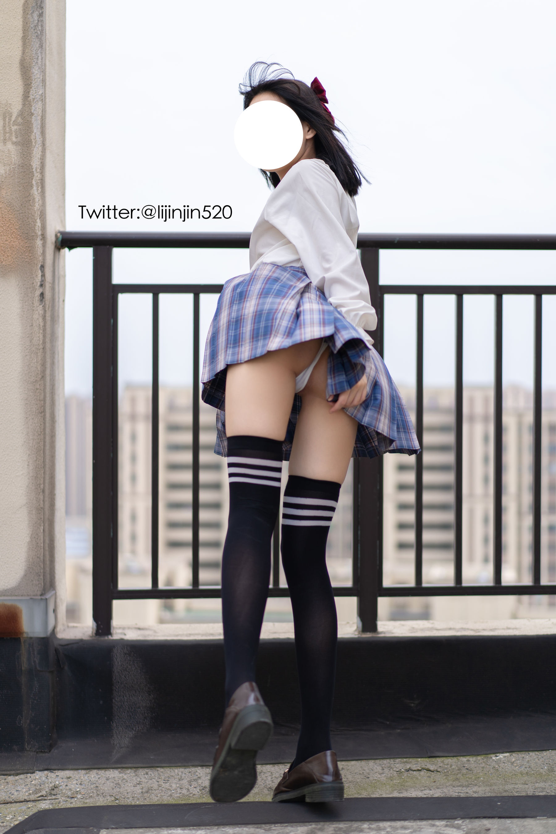 梨瑾瑾 – 户外JK Cosplay-第6张