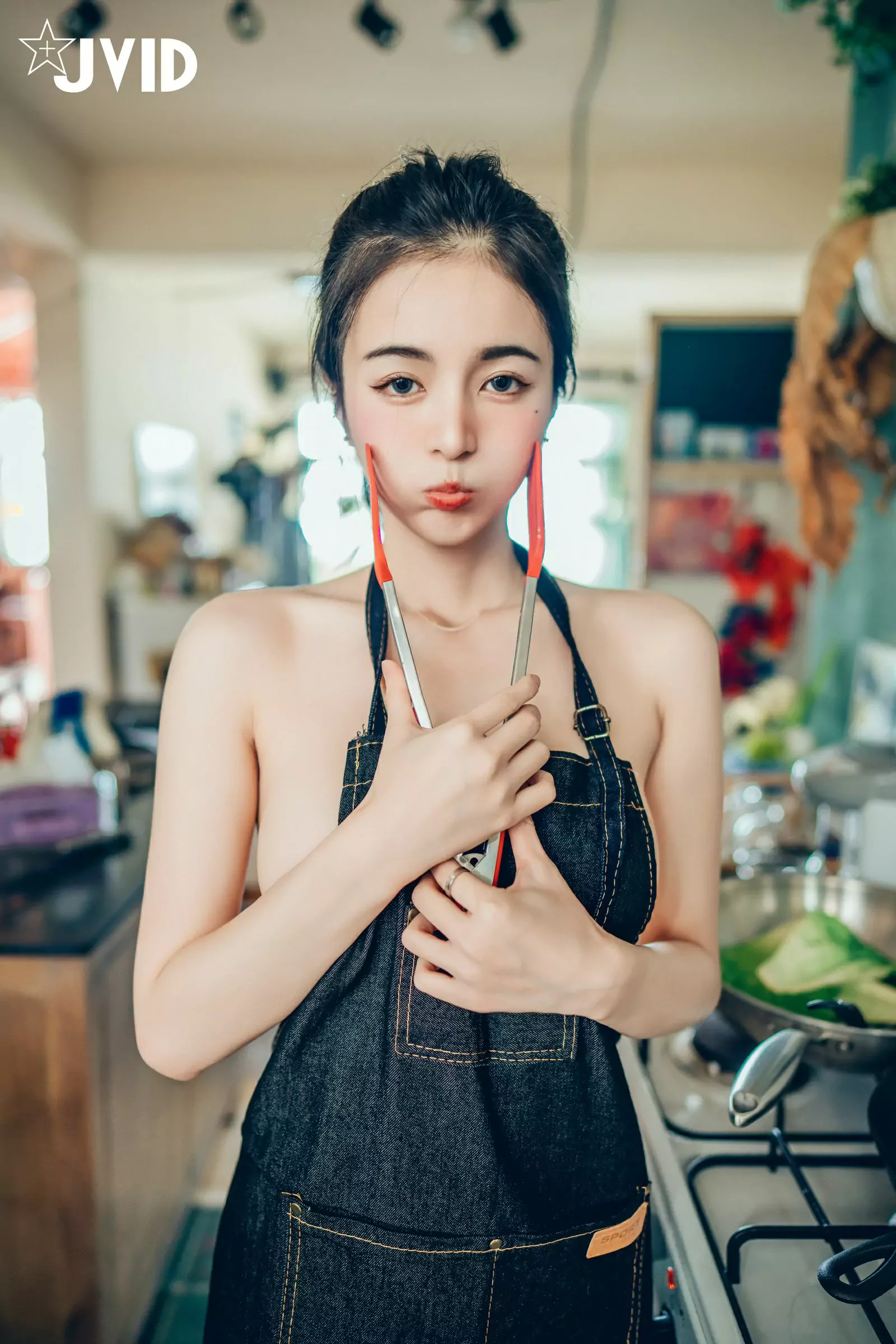 JVID图集 辰辰  美乳小娇妻 Cosplay-第1张