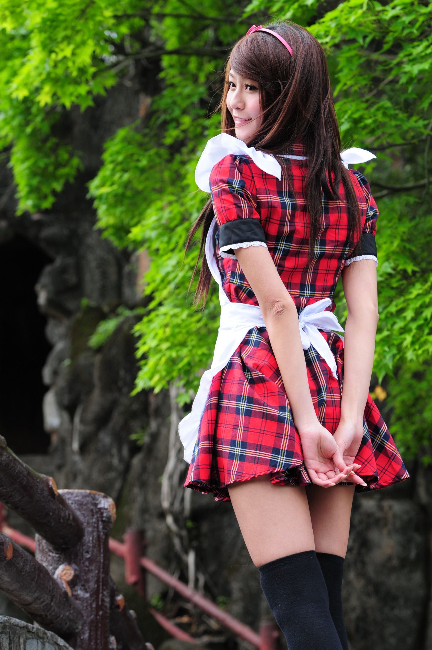 winnie小雪@庄温妮《校园长筒袜女仆美拍》 Cosplay-第2张