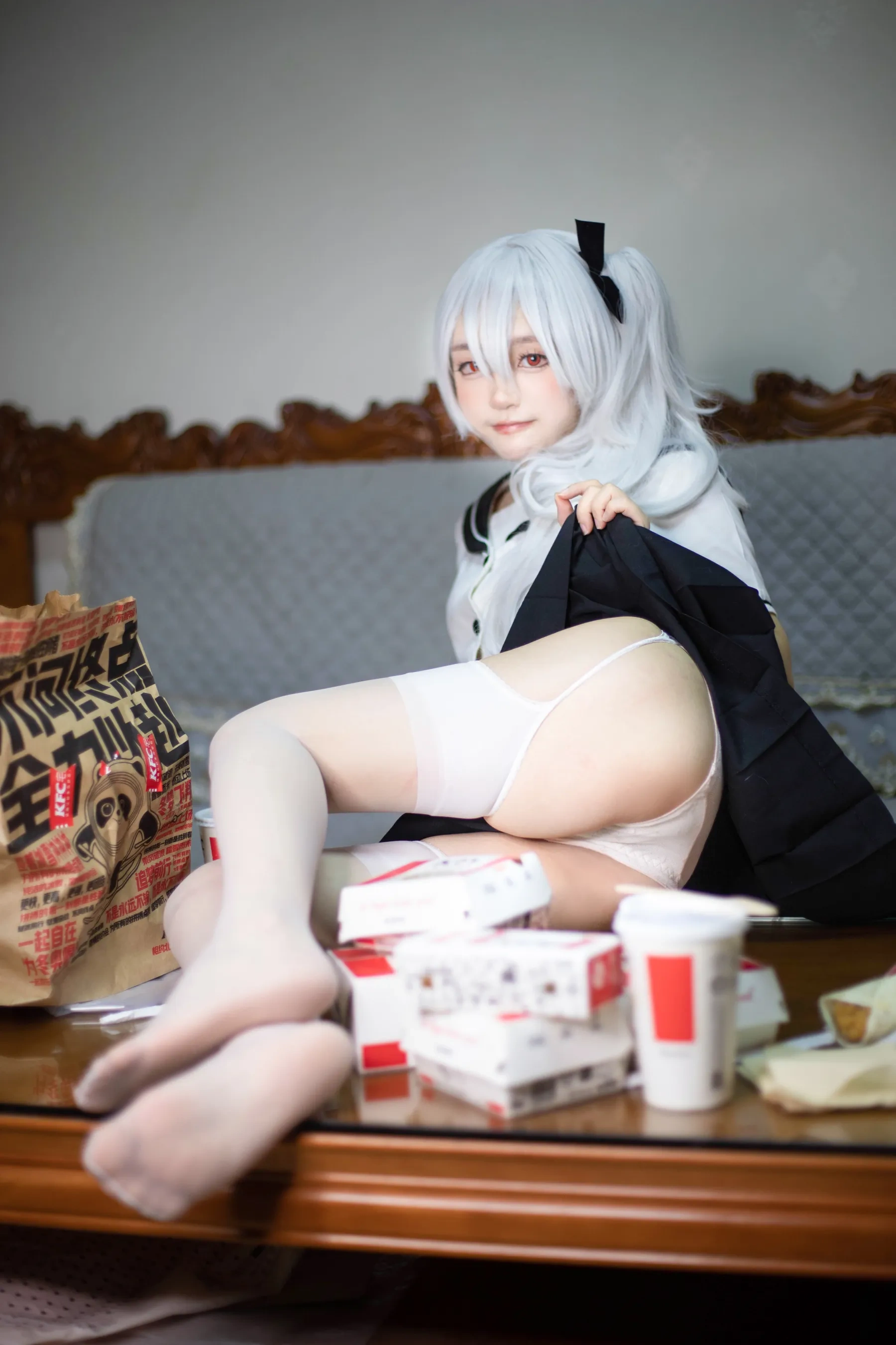 神沢永莉 – 疯狂星期四 Cosplay-第7张