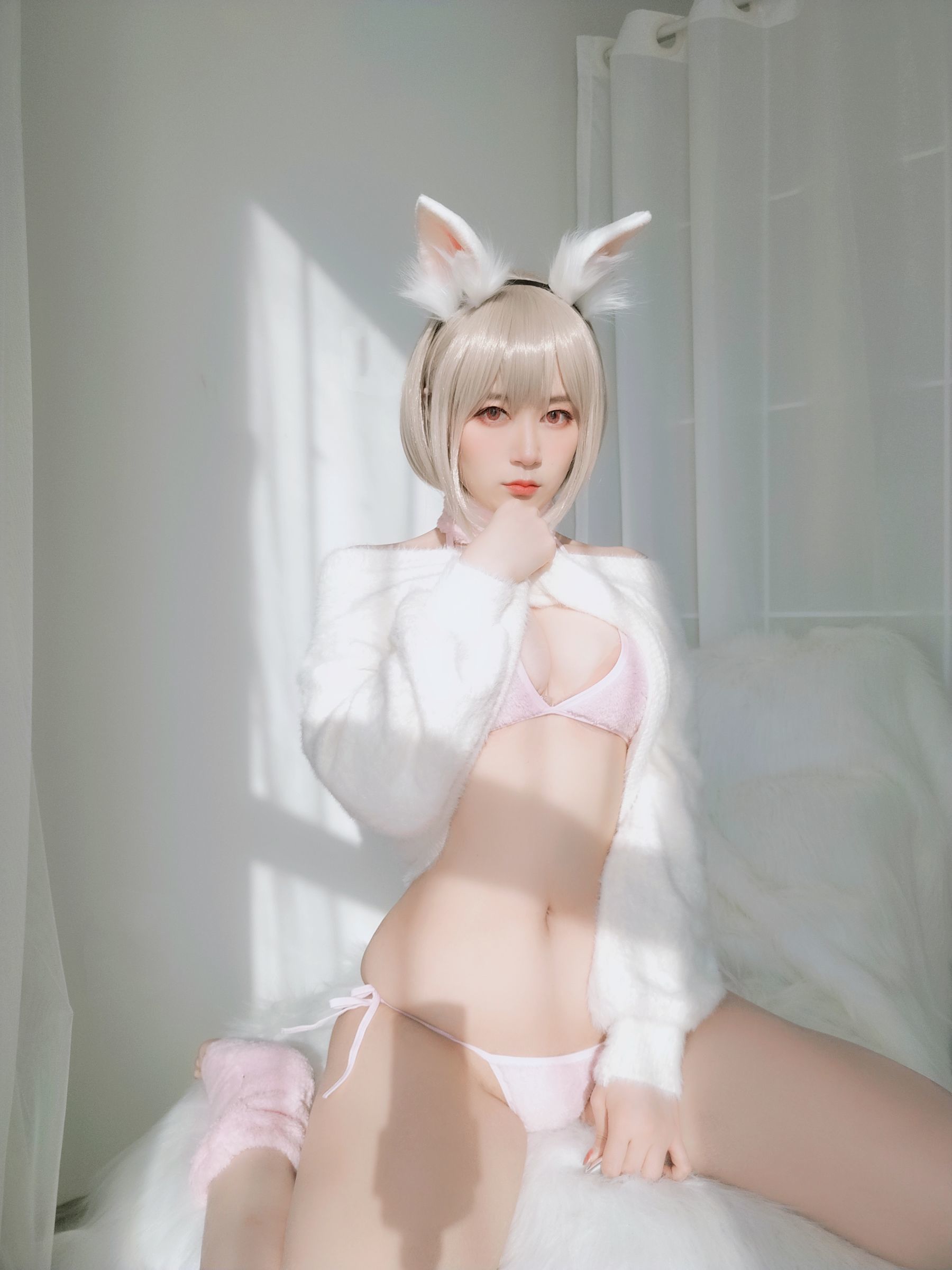 Coser小姐姐白银 小白兔 Cosplay-第1张