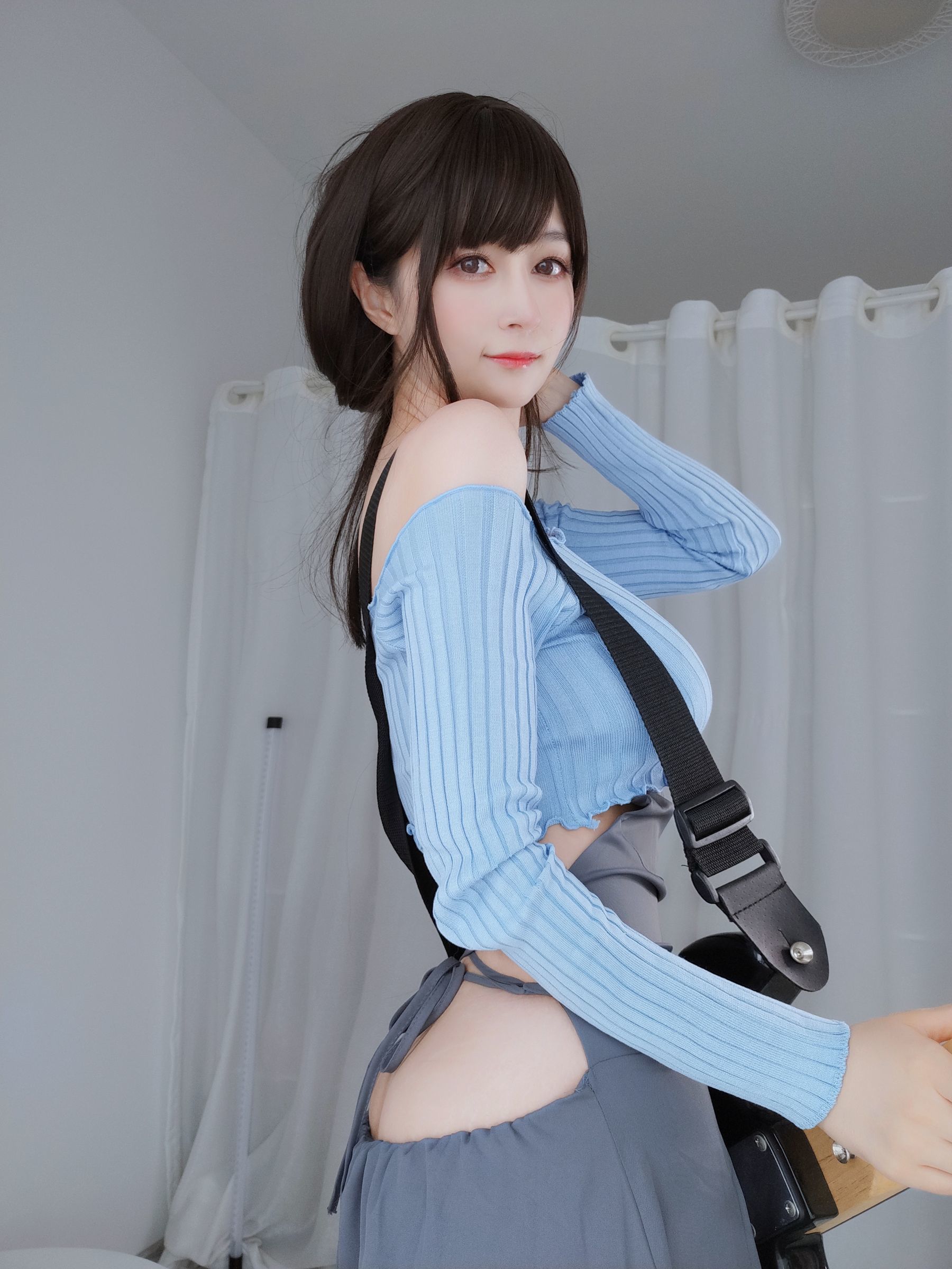 Coser小姐姐白银 – 吉他妹妹 Cosplay-第1张
