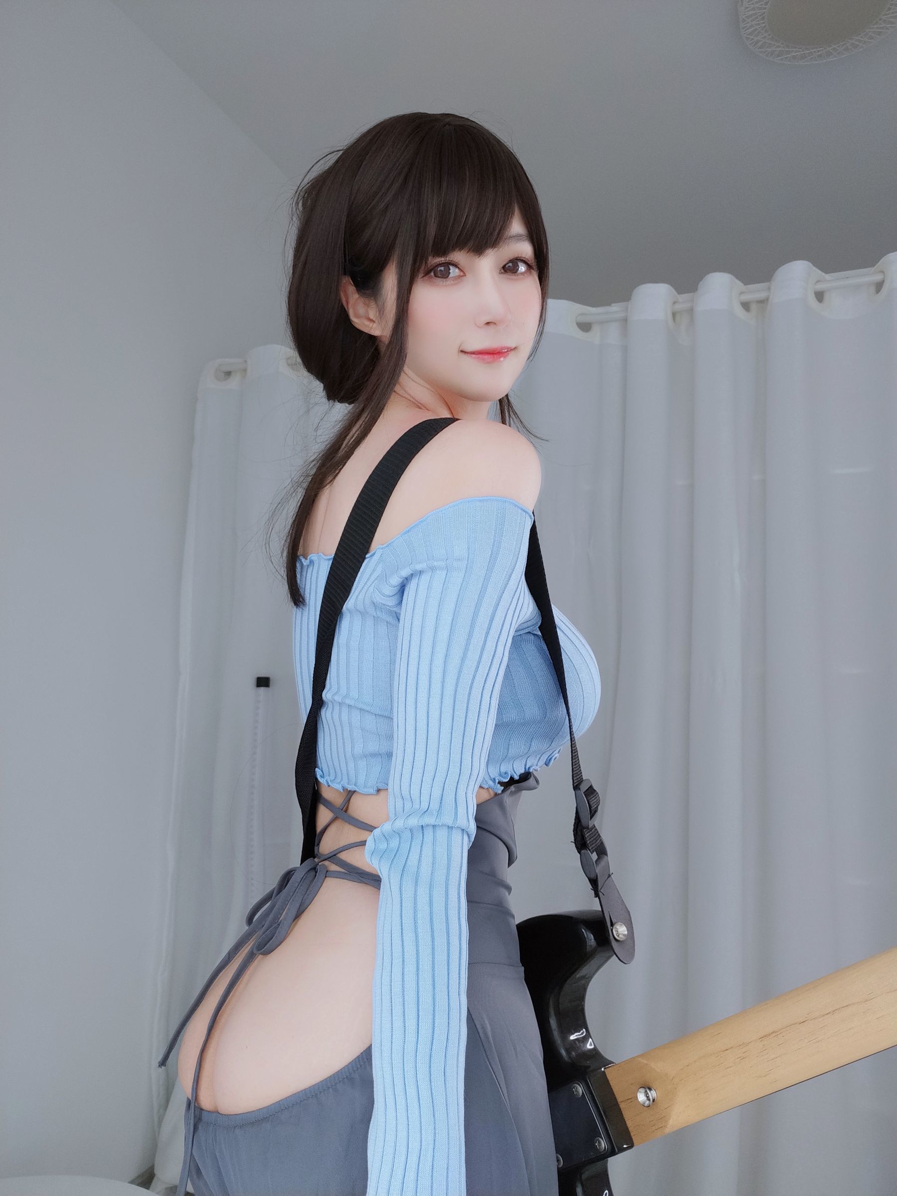 Coser小姐姐白银 – 吉他妹妹 Cosplay-第2张