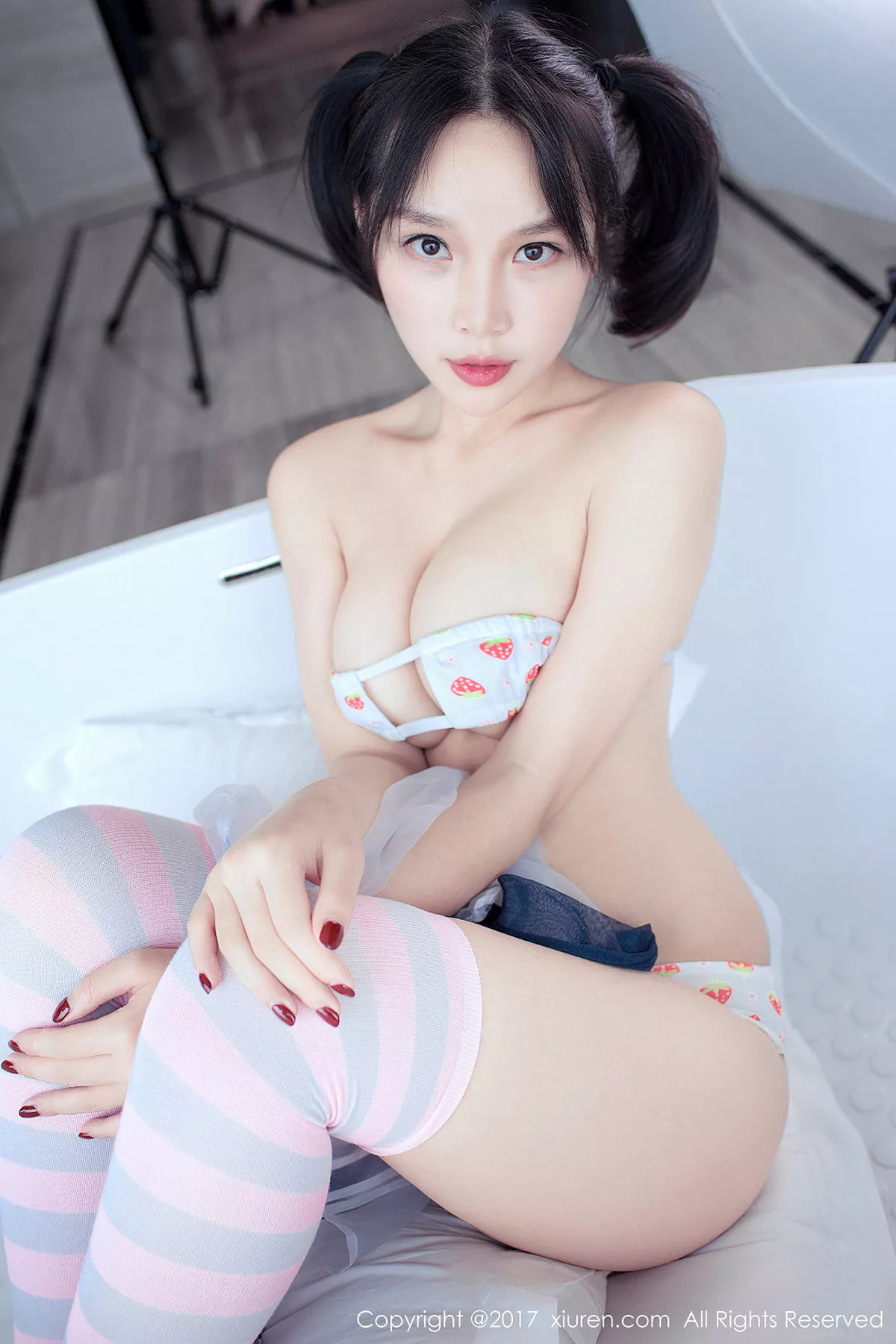 [XiuRen秀人网]第861期小纯子写真  第1张-《94零社区》