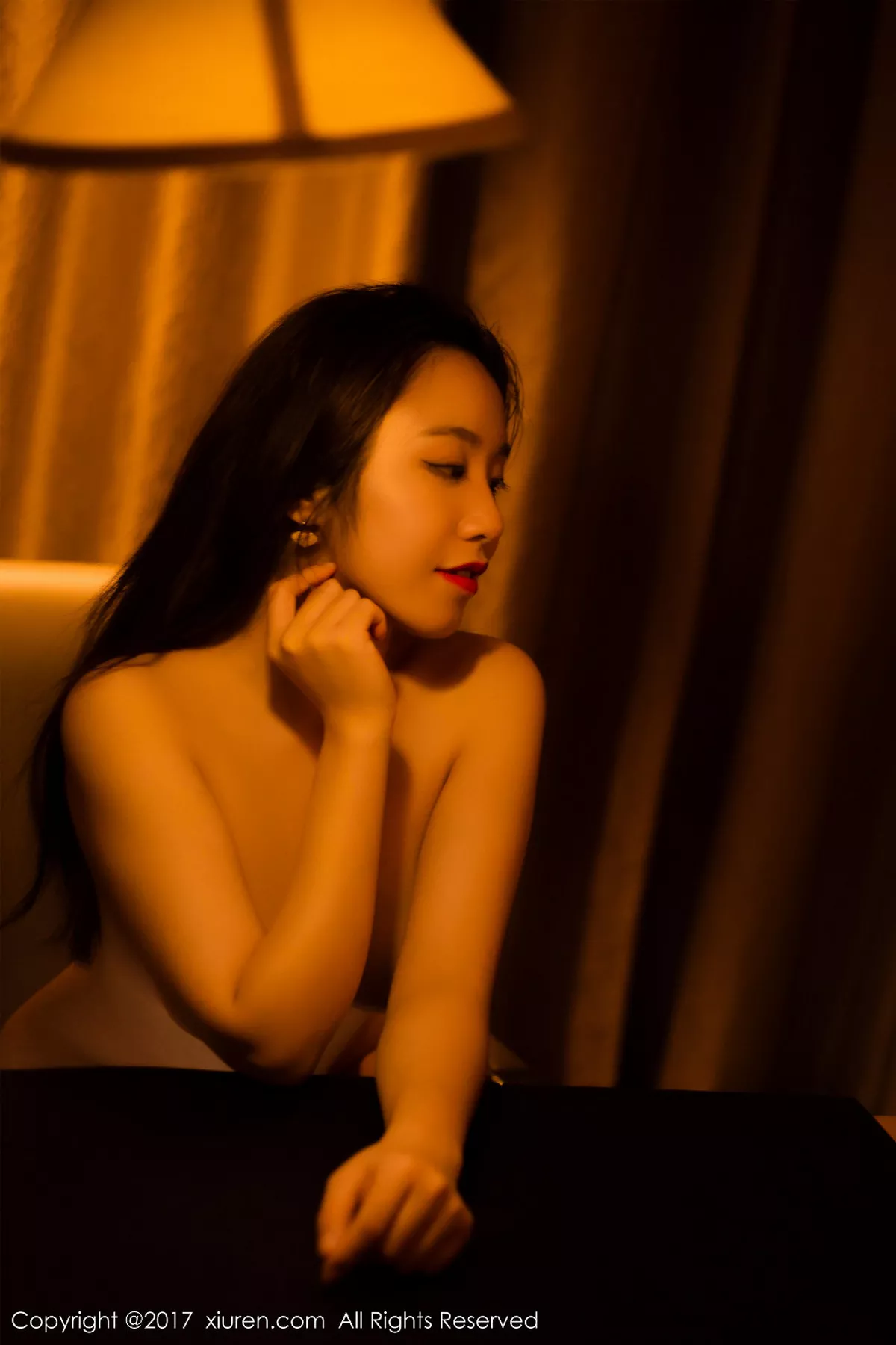 [XiuRen秀人网]第823期吃白菜的vi菜菜写真  第22张-《94零社区》