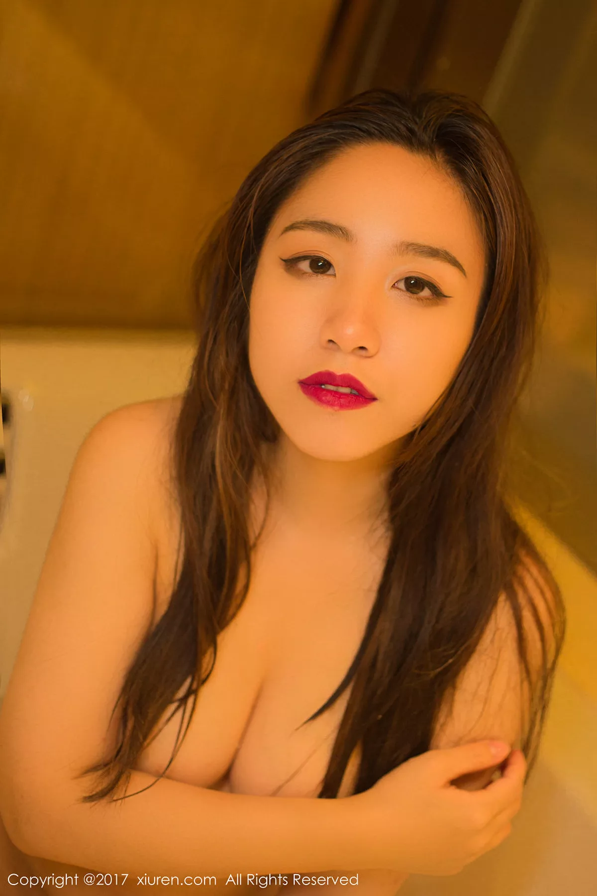[XiuRen秀人网]第823期吃白菜的vi菜菜写真  第24张-《94零社区》