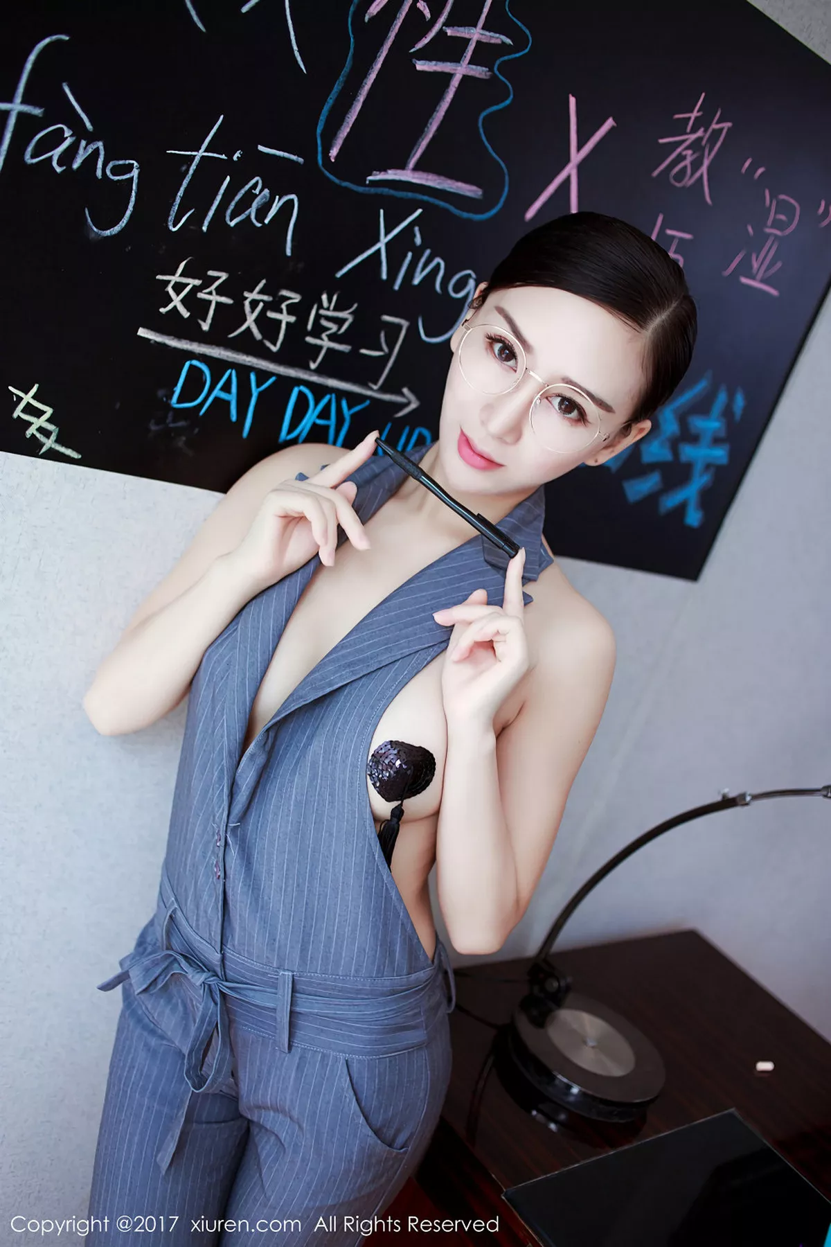 [XiuRen秀人网]第852期邹晶晶写真  第32张-《94零社区》