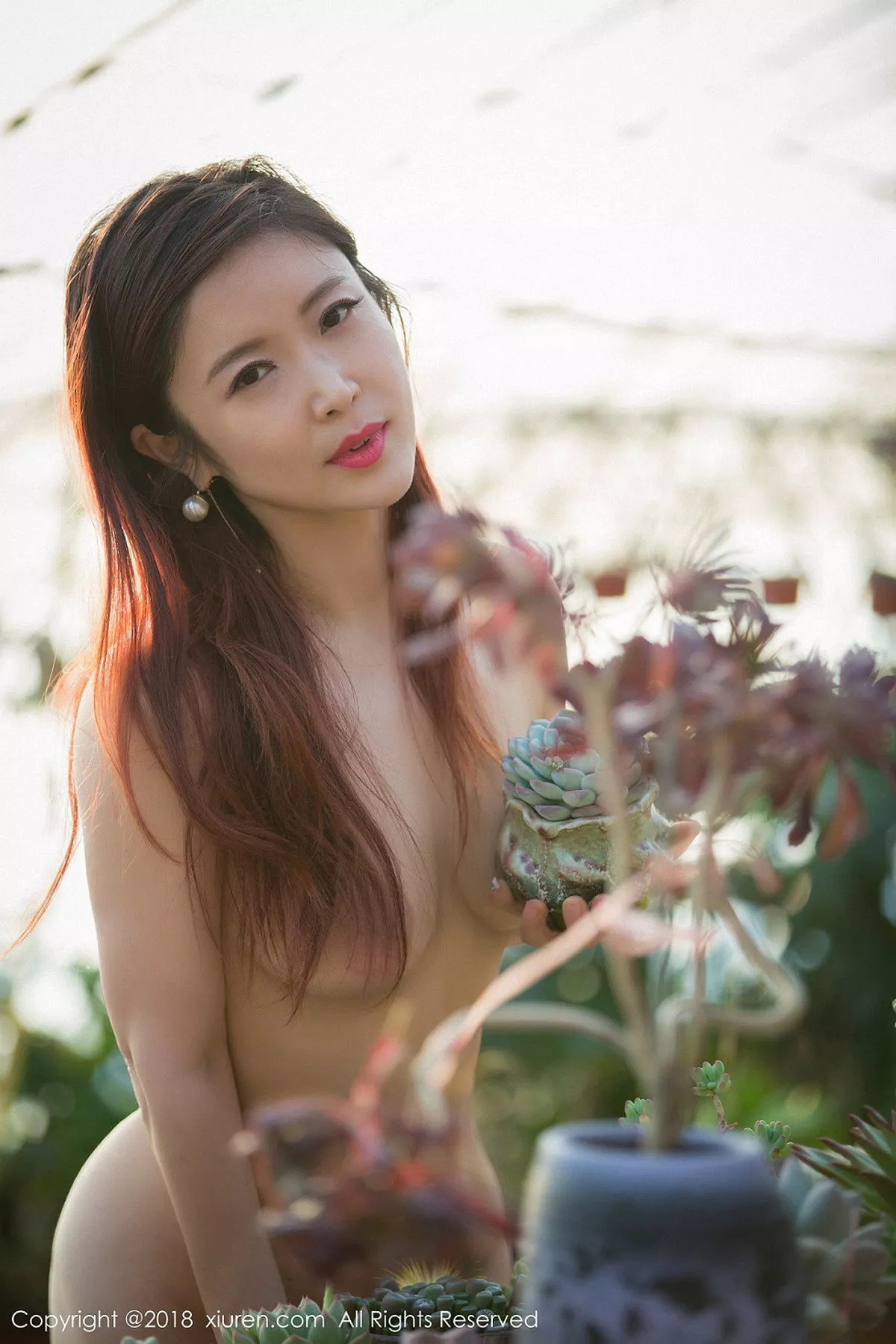 [XiuRen秀人网]第884期西希白兔写真  第2张-《94零社区》