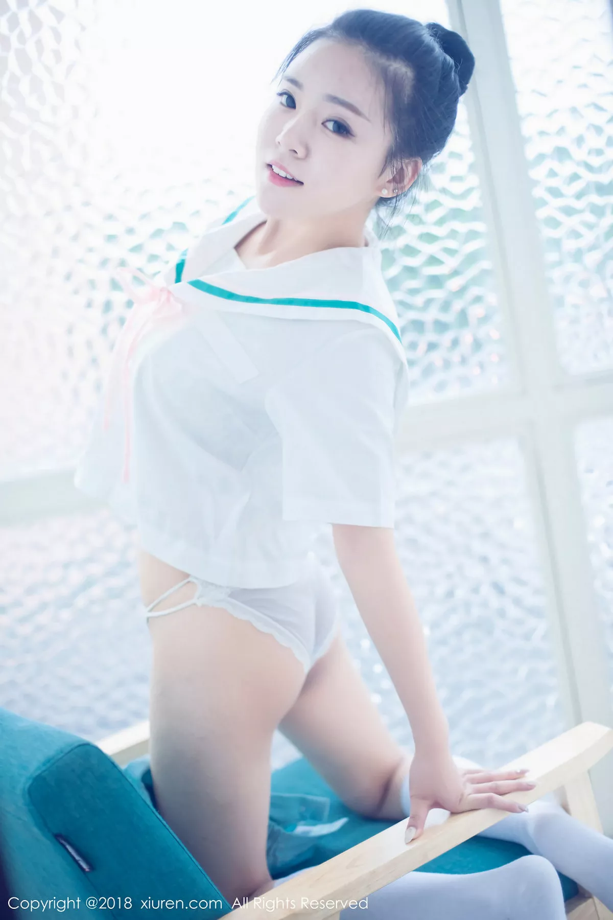 [XiuRen秀人网]第932期红气球写真  第24张-《94零社区》