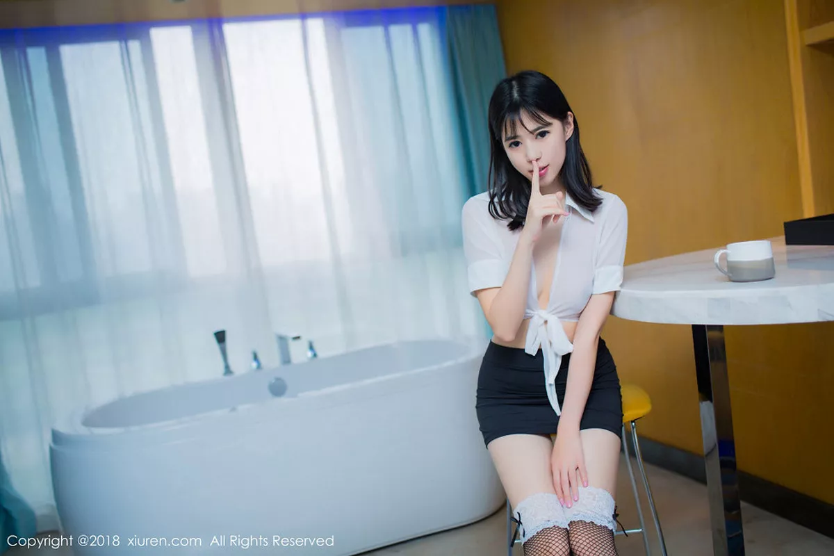 [XiuRen秀人网]第1014期艾栗栗写真  第6张-《94零社区》