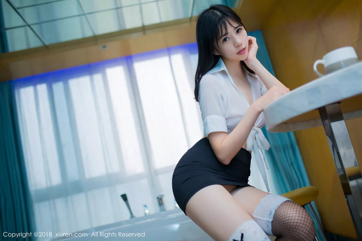 [XiuRen秀人网]第1014期艾栗栗写真  第11张-《94零社区》
