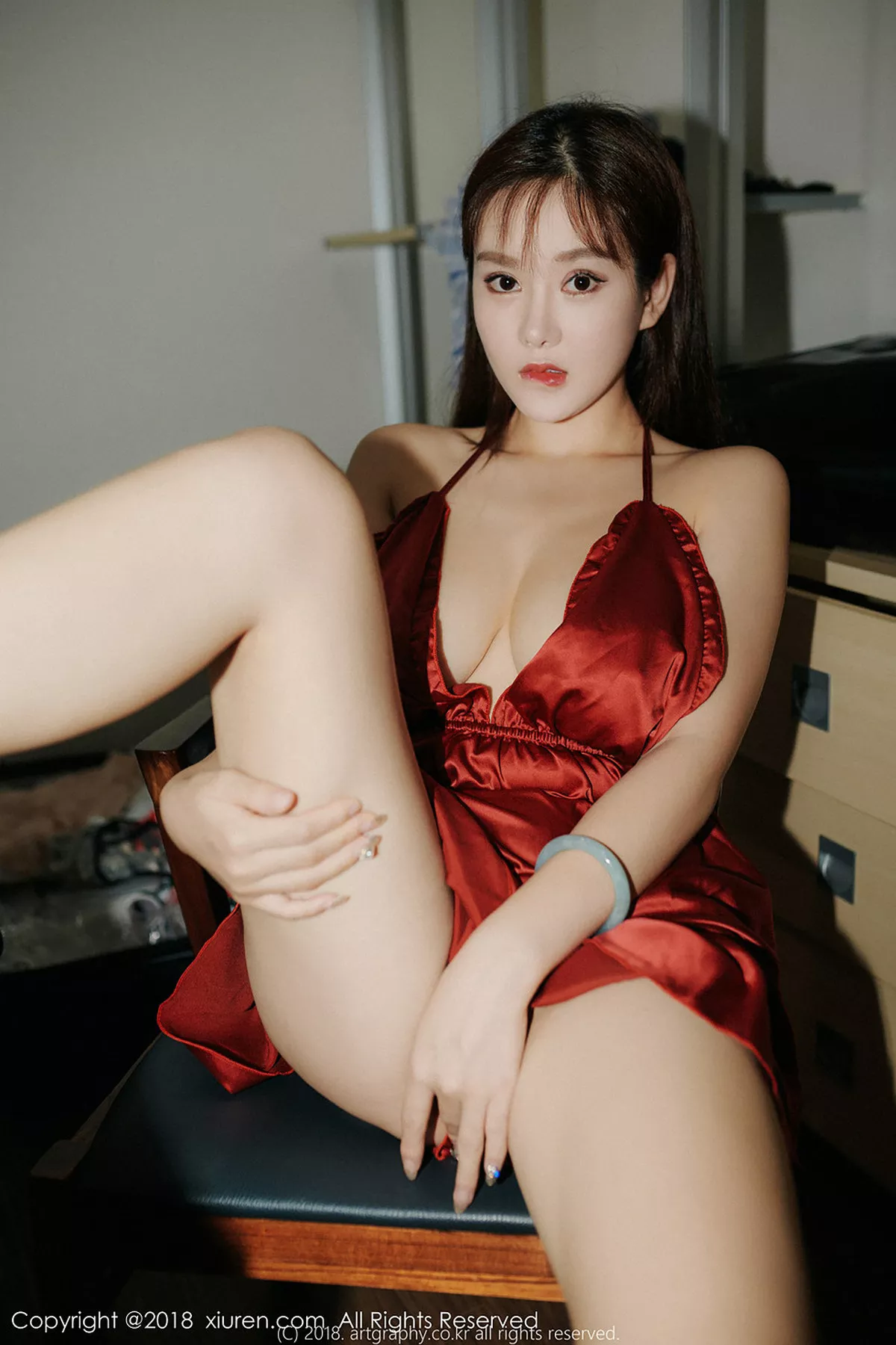 [XiuRen秀人网]第1204期易阳写真  第3张-《94零社区》