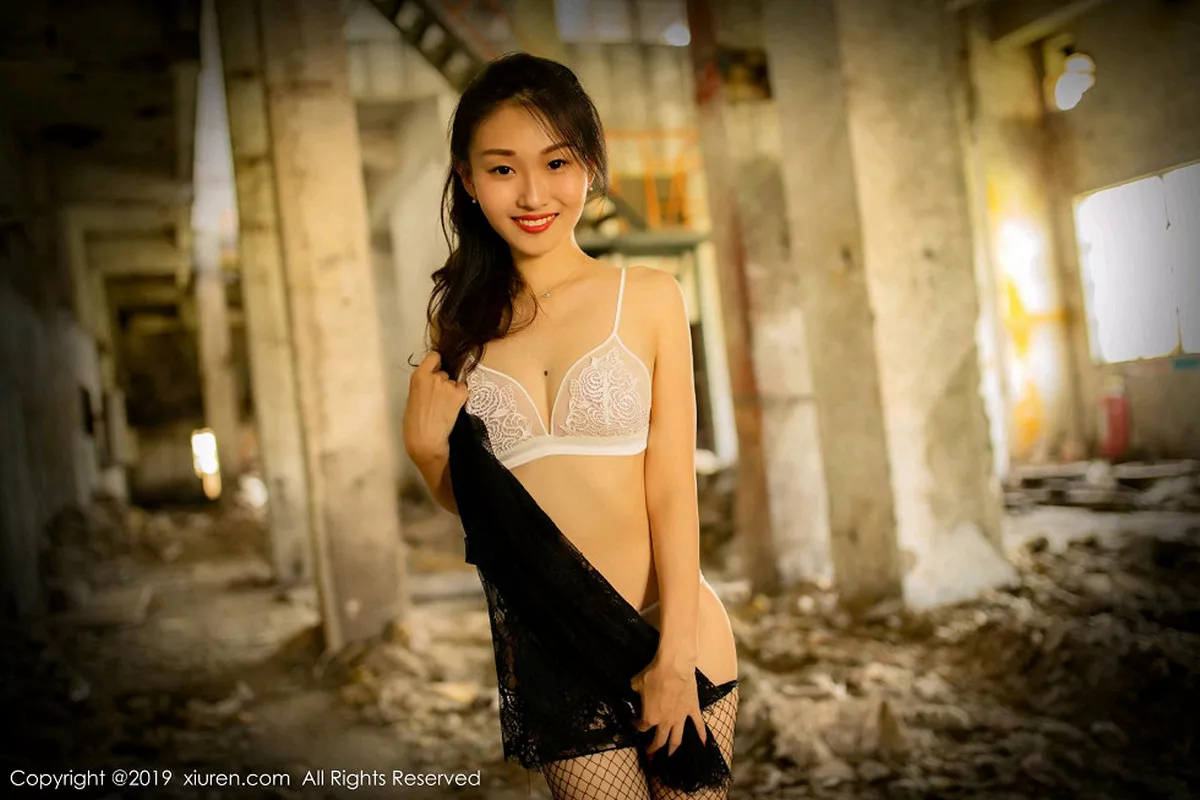 [XiuRen秀人网]第1528期狐小妖写真  第28张-《94零社区》