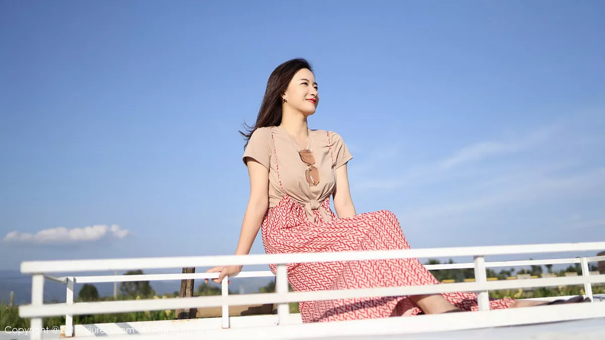 [XiuRen秀人网]第1718期艺儿拿铁写真  第4张-《94零社区》