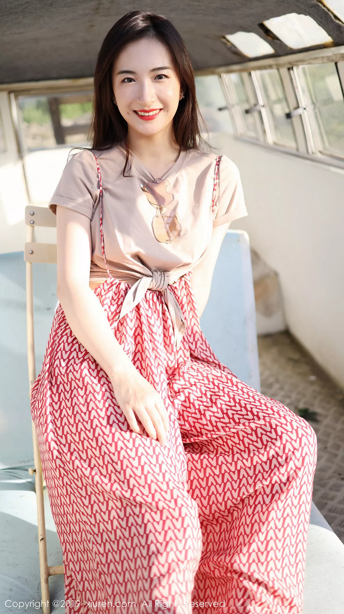 [XiuRen秀人网]第1718期艺儿拿铁写真  第11张-《94零社区》
