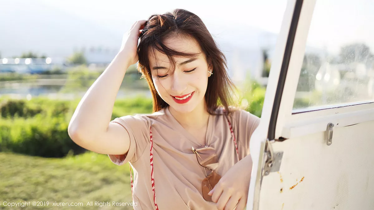 [XiuRen秀人网]第1718期艺儿拿铁写真  第19张-《94零社区》