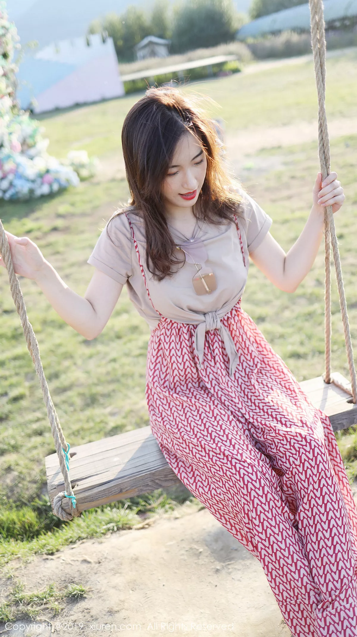 [XiuRen秀人网]第1718期艺儿拿铁写真  第33张-《94零社区》