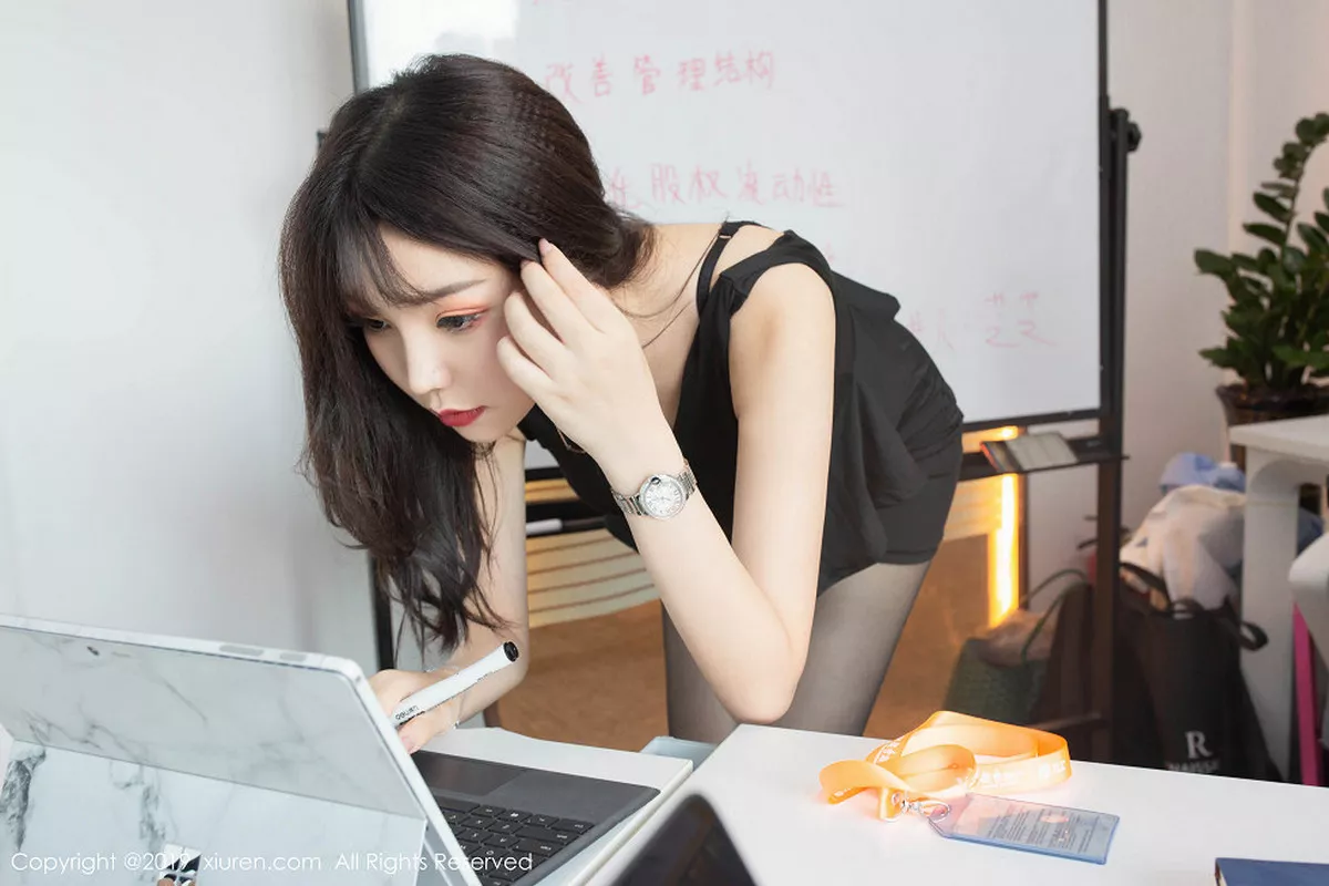 [XiuRen秀人网]第1757期芝芝Booty写真  第12张-《94零社区》