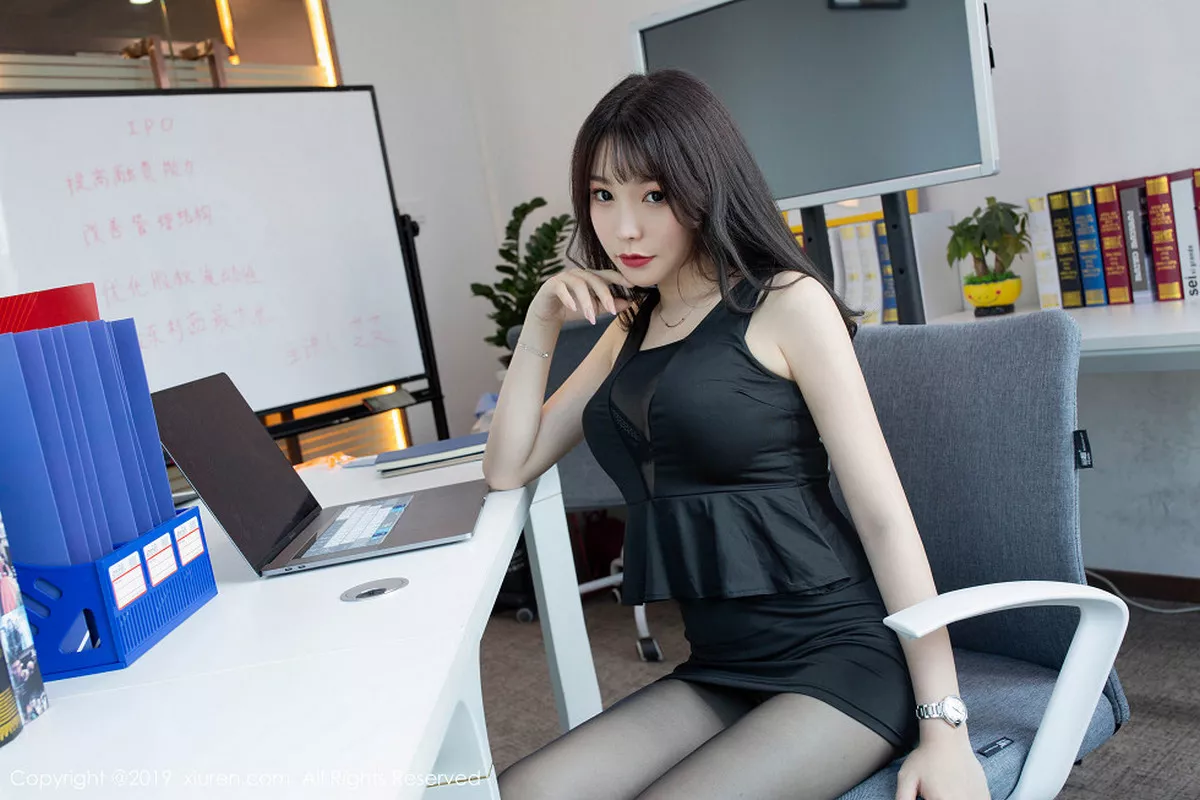 [XiuRen秀人网]第1757期芝芝Booty写真  第13张-《94零社区》