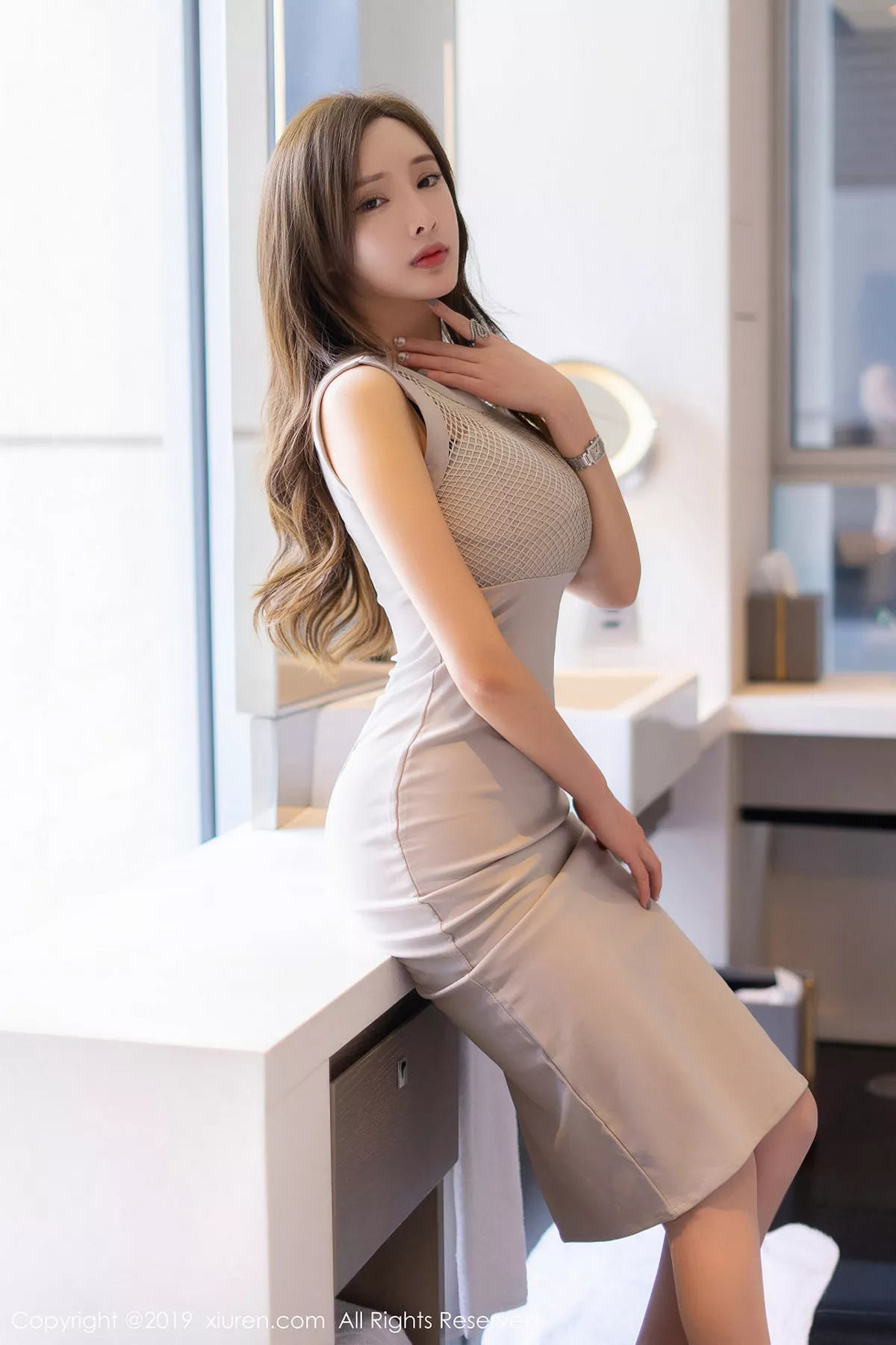 [XiuRen秀人网]第1751期奶瓶土肥圆写真  第14张-《94零社区》