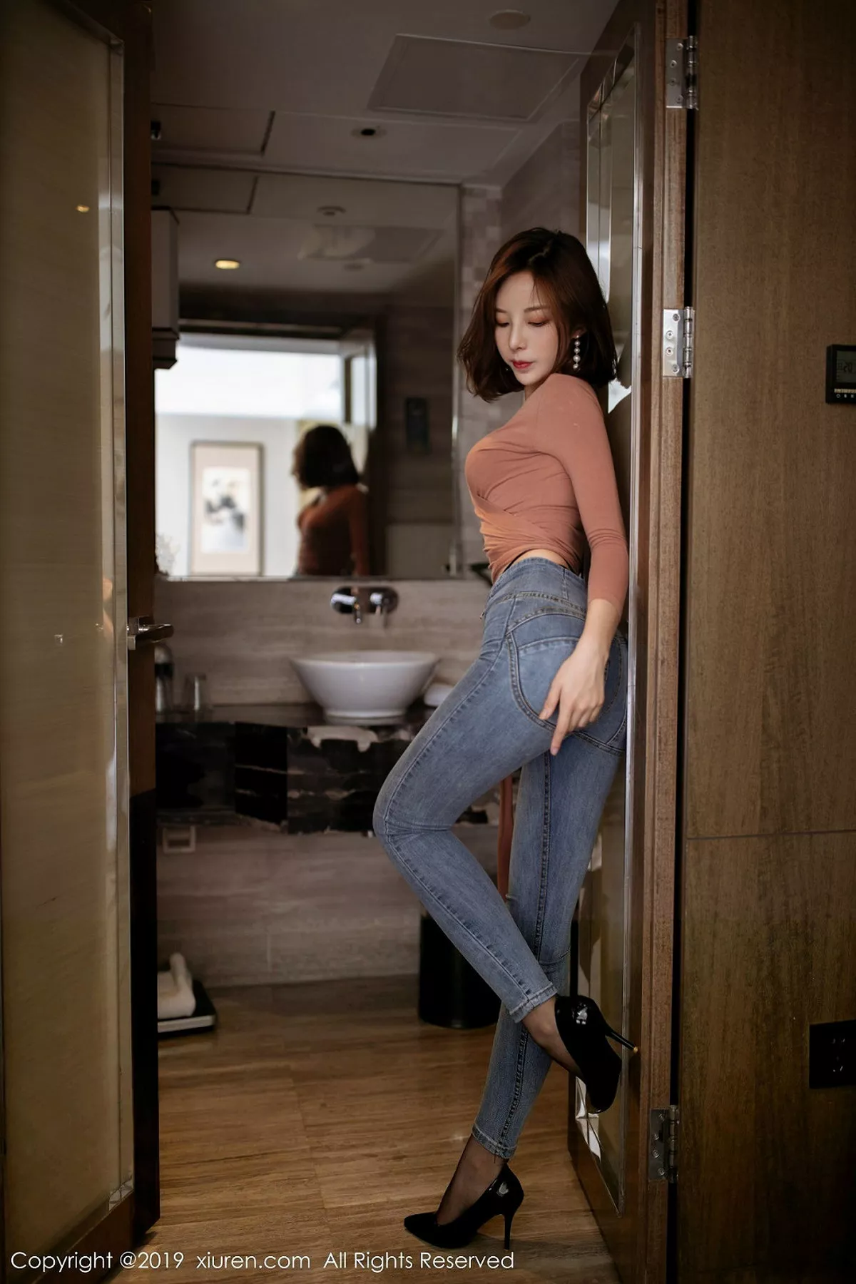 [XiuRen秀人网]第1820期陈小喵写真  第2张-《94零社区》