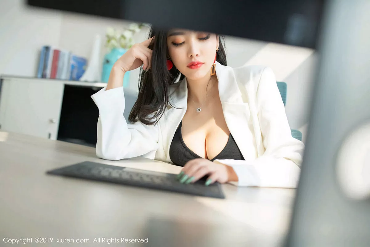 [XiuRen秀人网]第1853期杨晨晨写真  第6张-《94零社区》