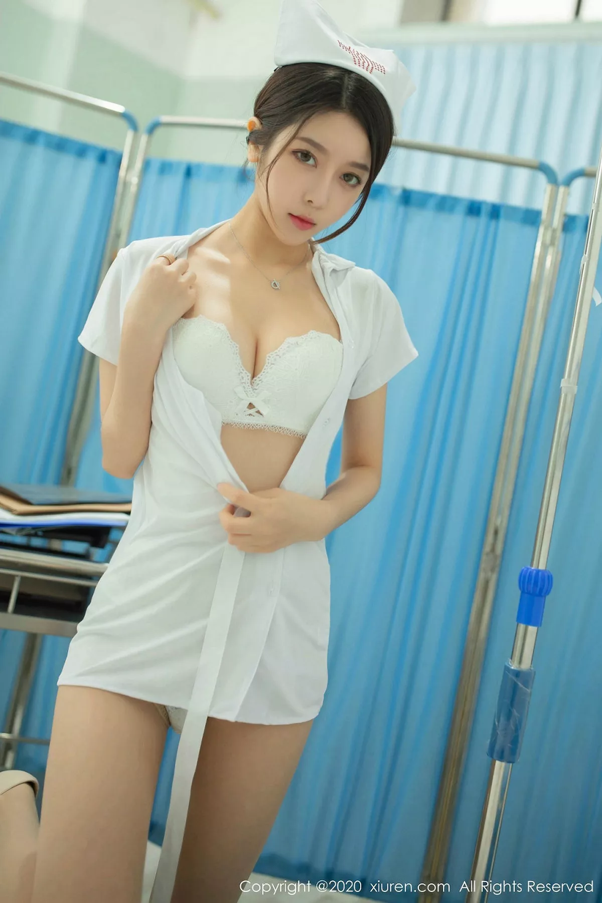 [XiuRen秀人网]第1941期夏诗诗写真  第26张-《94零社区》