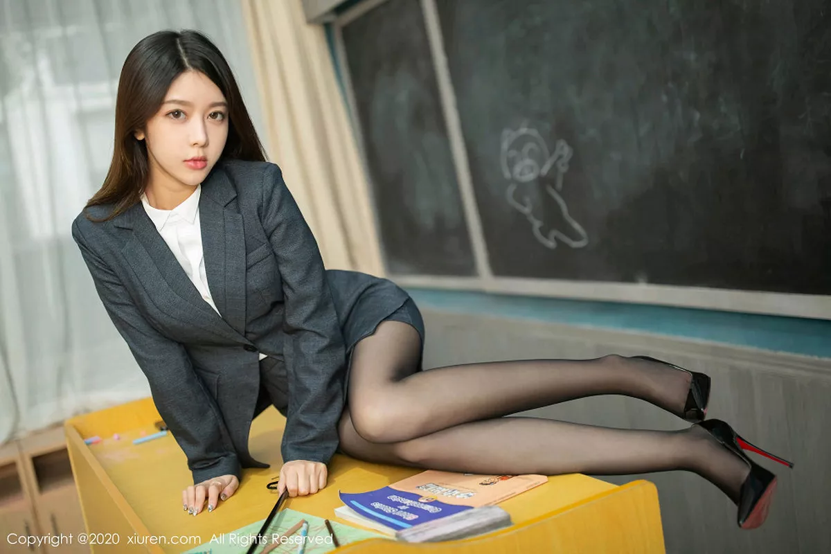 [XiuRen秀人网]第1959期夏诗诗写真  第13张-《94零社区》