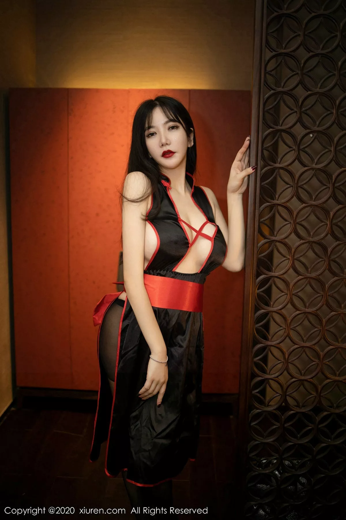 [XiuRen秀人网]第1950期心妍小公主写真  第1张-《94零社区》