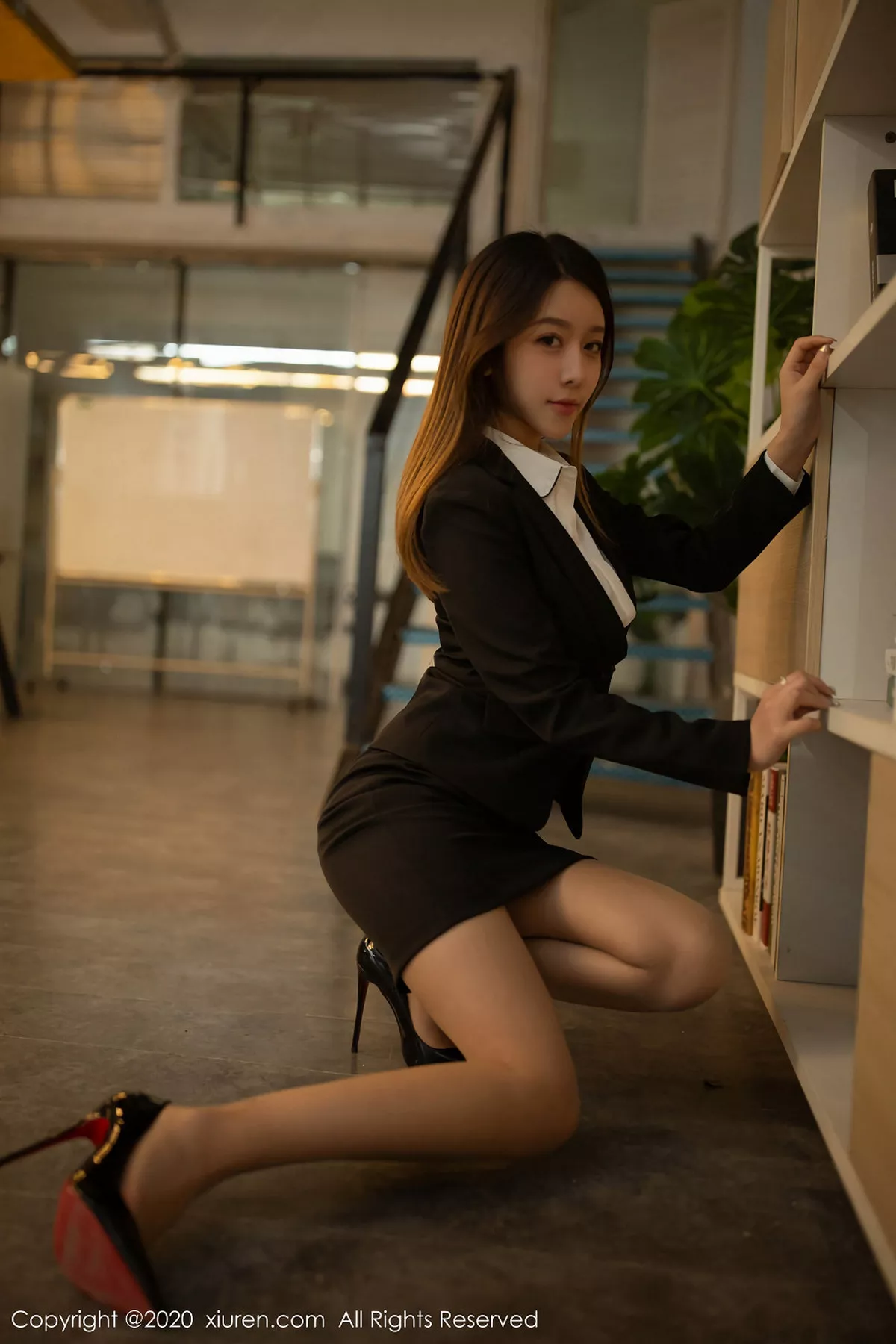 [XiuRen秀人网]第1972期夏诗诗写真  第21张-《94零社区》