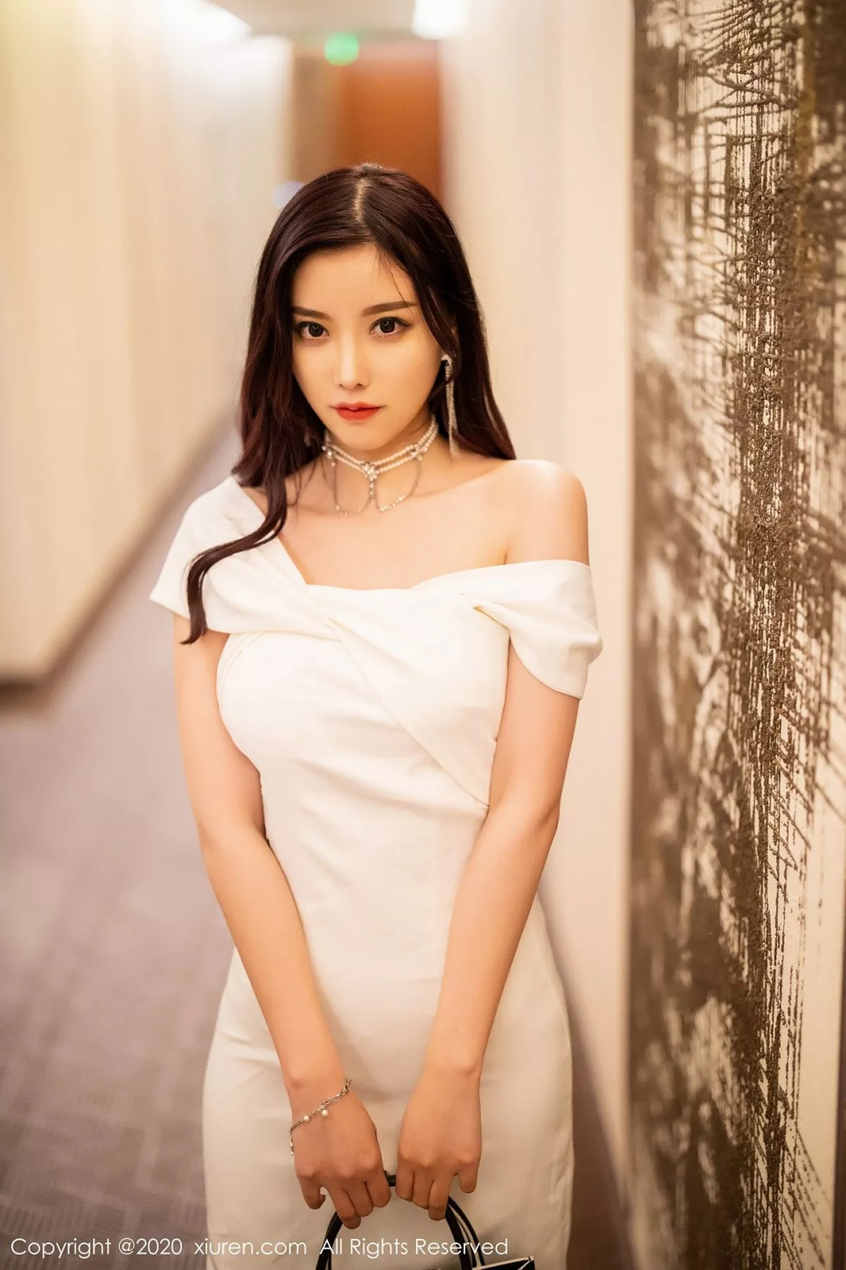 [XiuRen秀人网]第2005期杨晨晨写真  第7张-《94零社区》