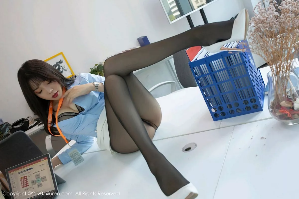 [XiuRen秀人网]第2047期芝芝Booty写真  第23张-《94零社区》