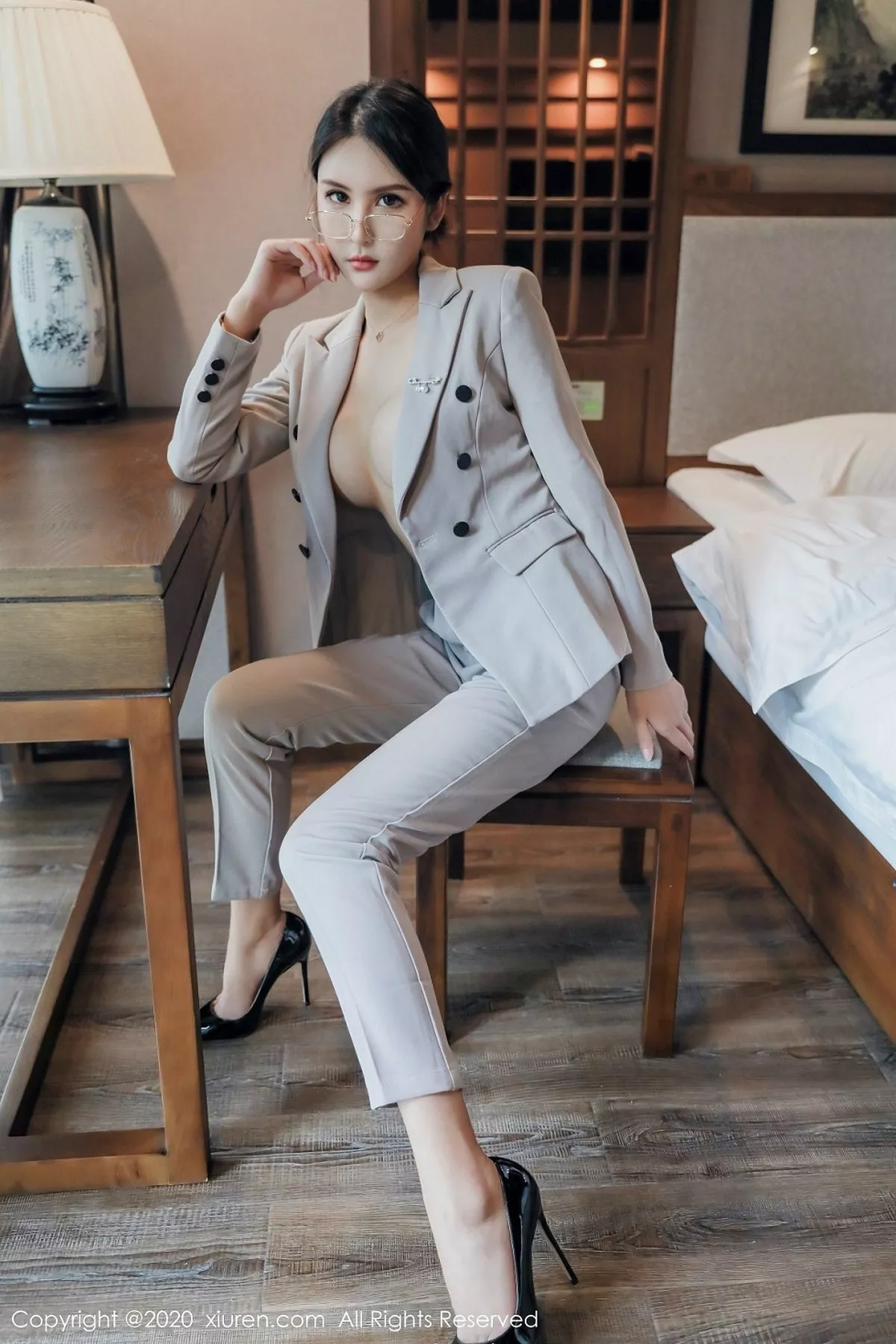 [XiuRen秀人网]第2098期顾奈奈写真  第1张-《94零社区》