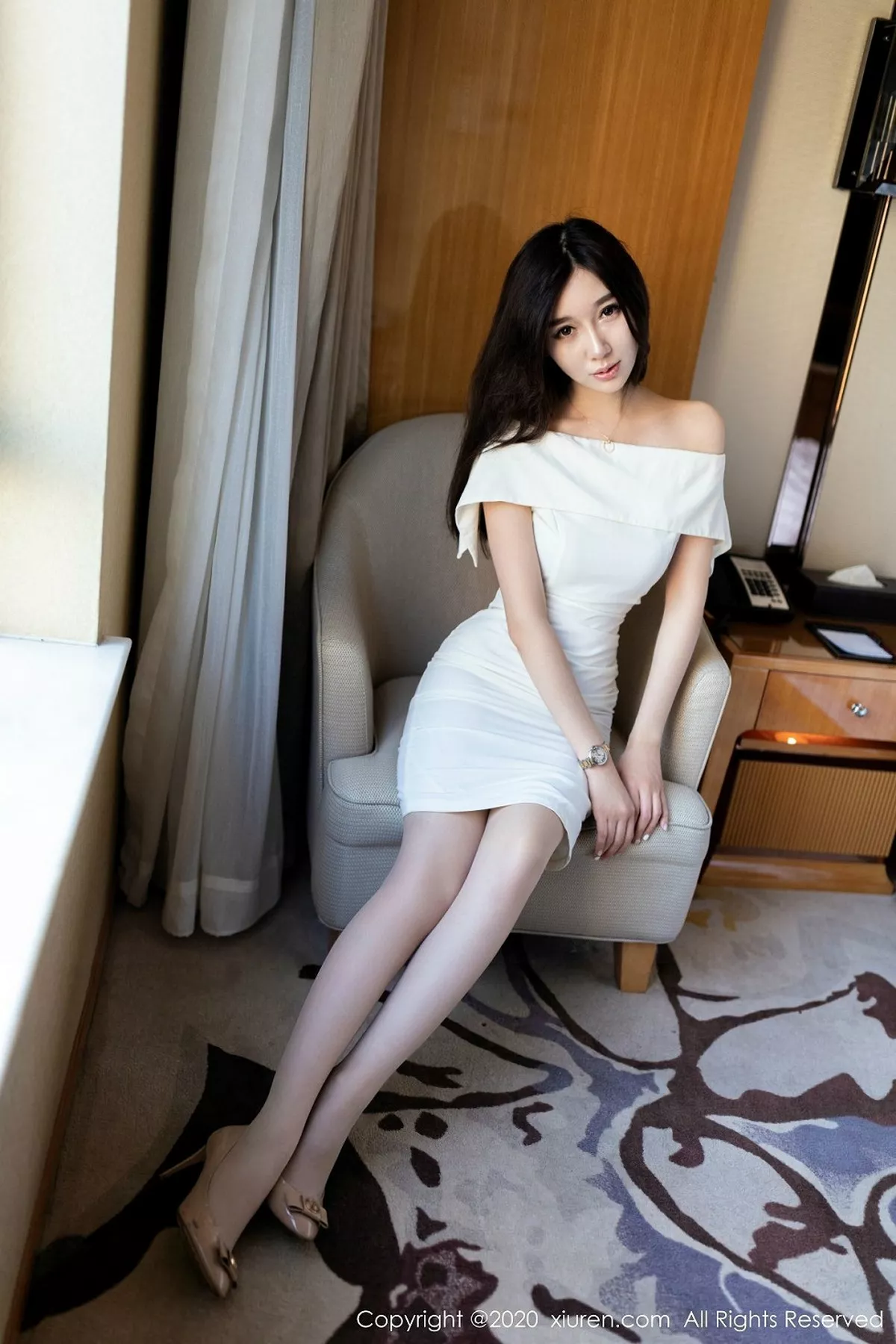 [XiuRen秀人网]第2097期伊思思写真  第4张-《94零社区》