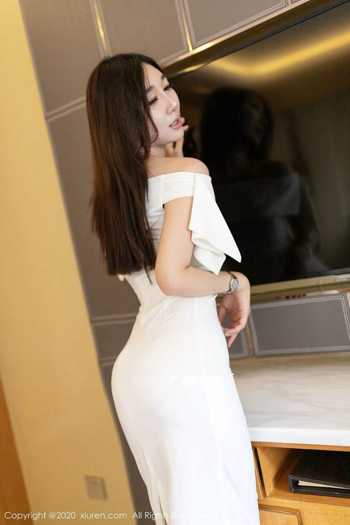 [XiuRen秀人网]第2097期伊思思写真  第32张-《94零社区》