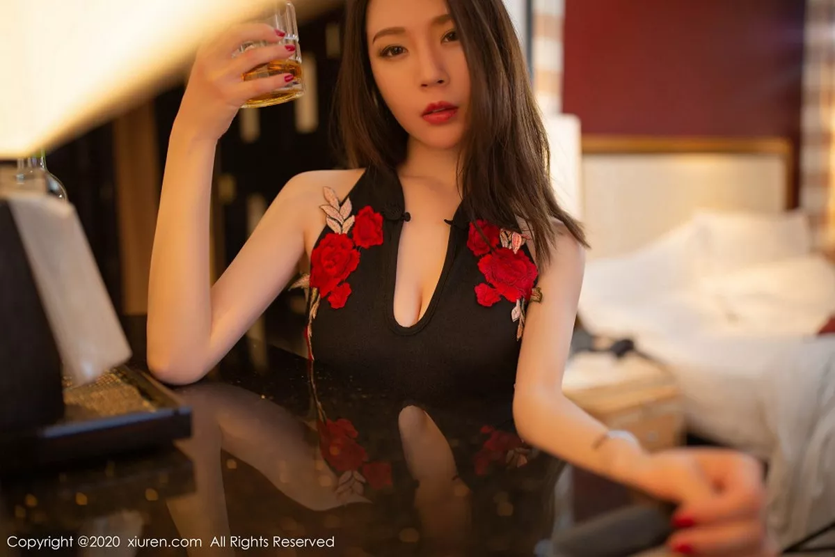 [XiuRen秀人网]第2103期梦心月写真  第18张-《94零社区》