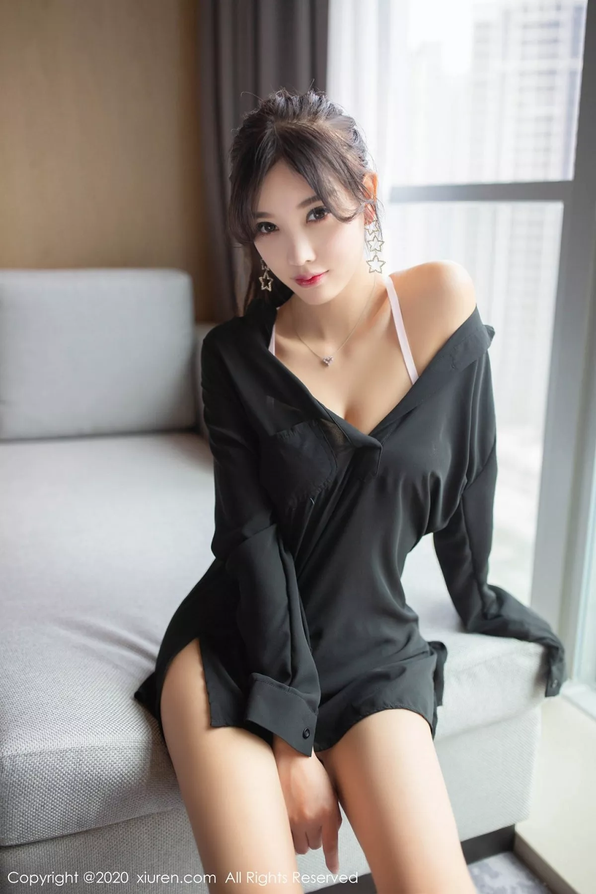 [XiuRen秀人网]第2151期杨晨晨写真  第1张-《94零社区》
