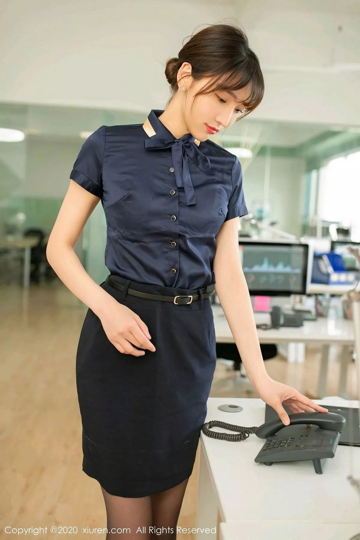 [XiuRen秀人网]第2164期陆萱萱写真  第1张-《94零社区》