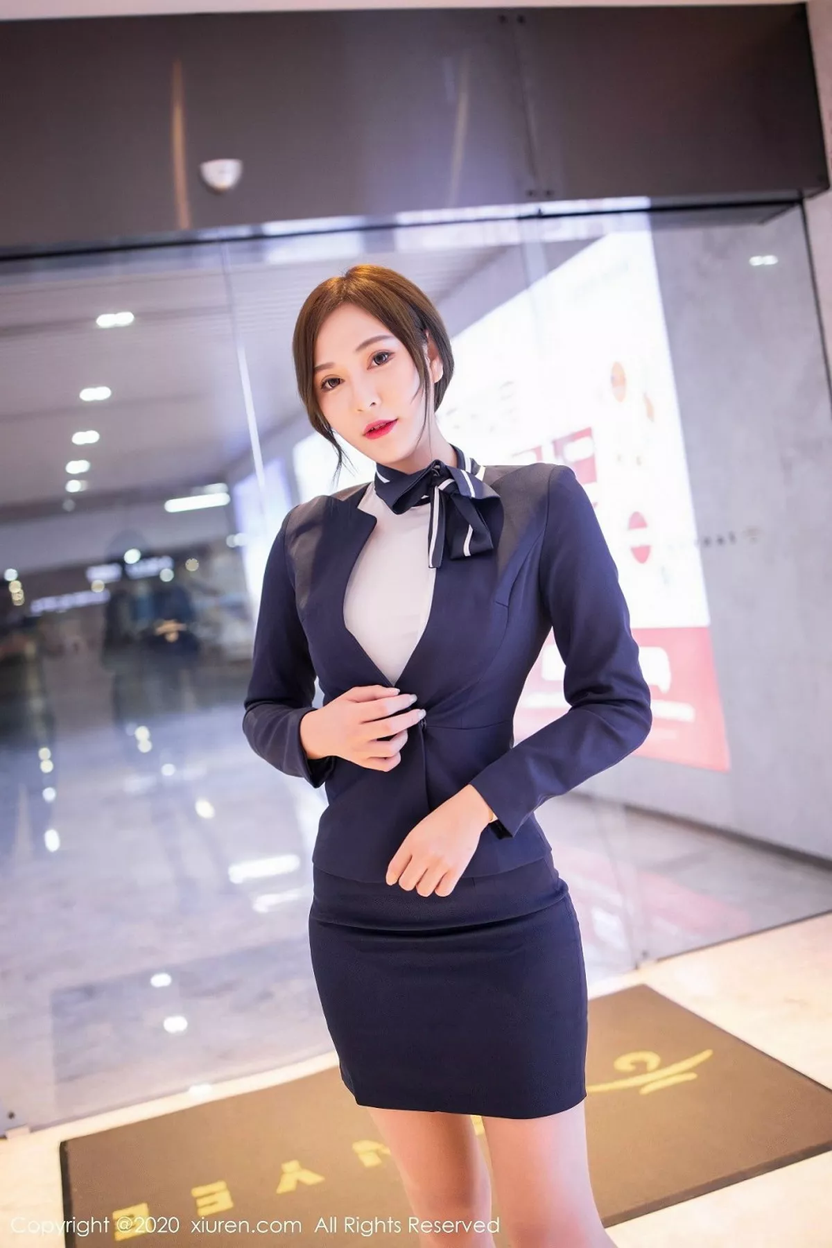 [XiuRen秀人网]第2221期Lavinia肉写真  第2张-《94零社区》