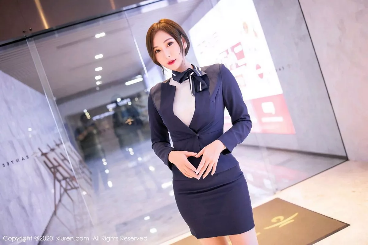 [XiuRen秀人网]第2221期Lavinia肉写真  第3张-《94零社区》