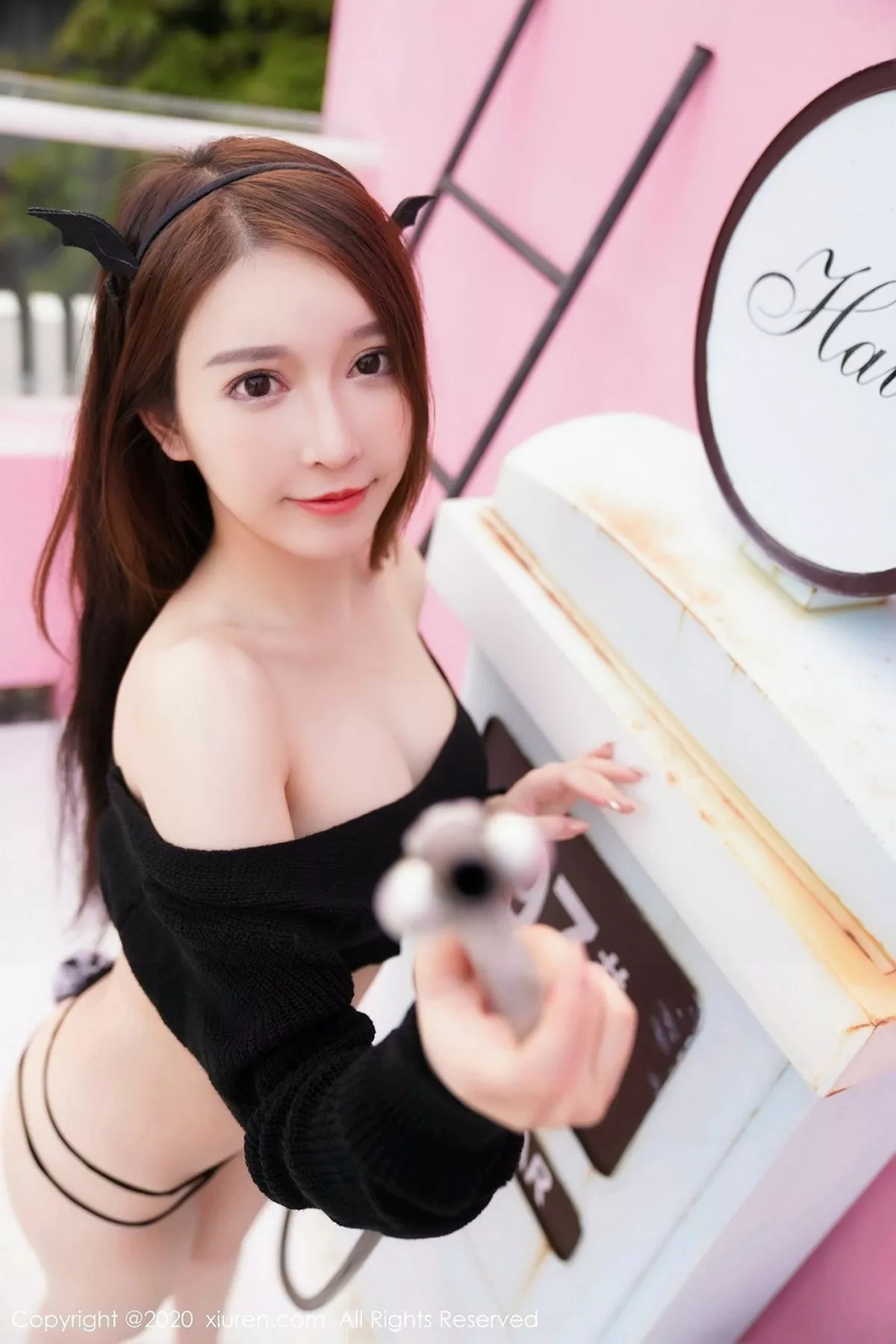 [XiuRen秀人网]第2218期玉兔miki写真  第2张-《94零社区》